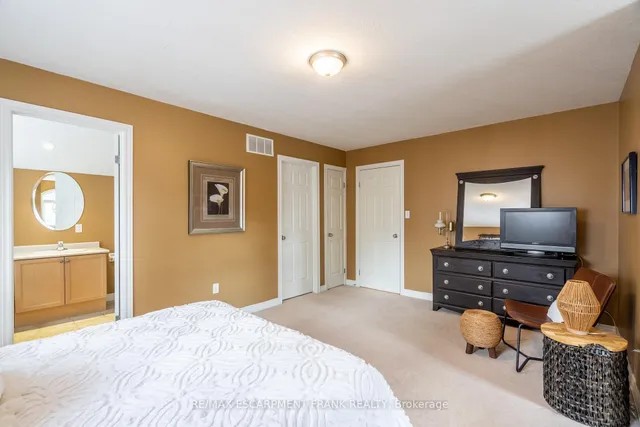 Additional property image - 195 WILSON St Unit 6