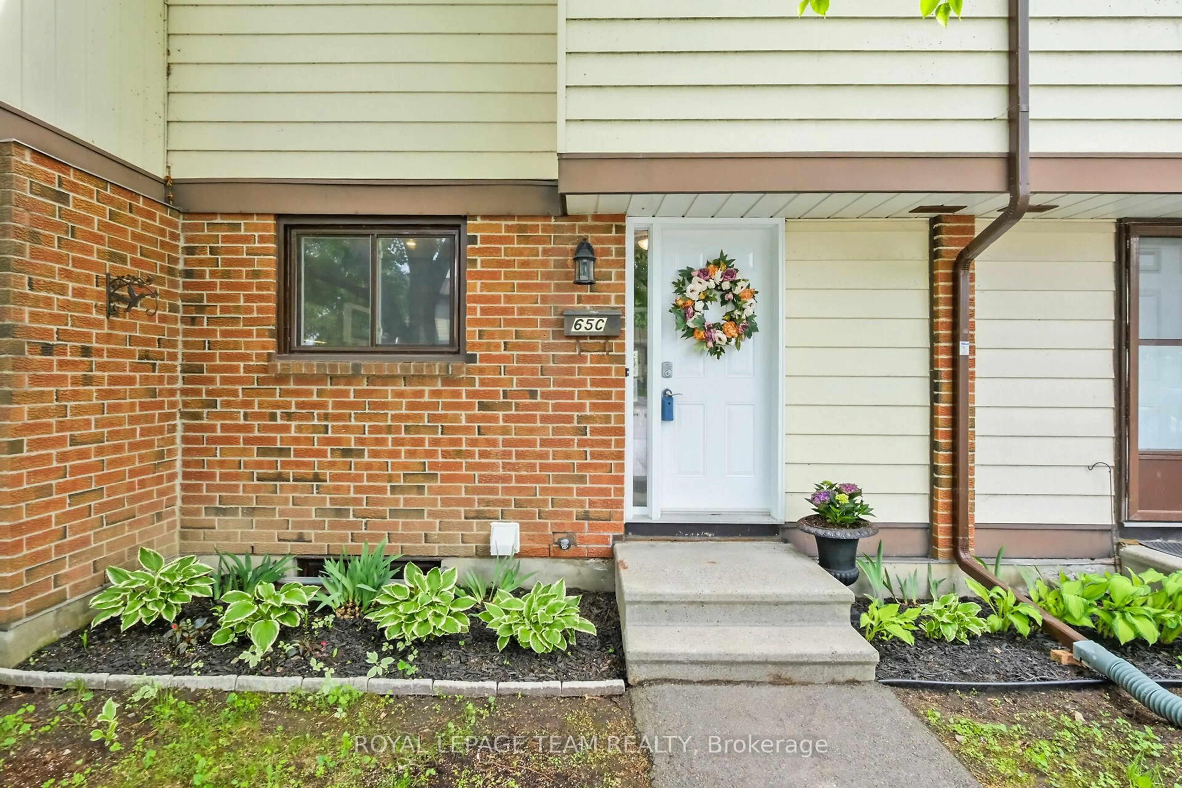 Unknown for 65 Foxfield Dr #C, Ottawa Ontario K2J 1L7