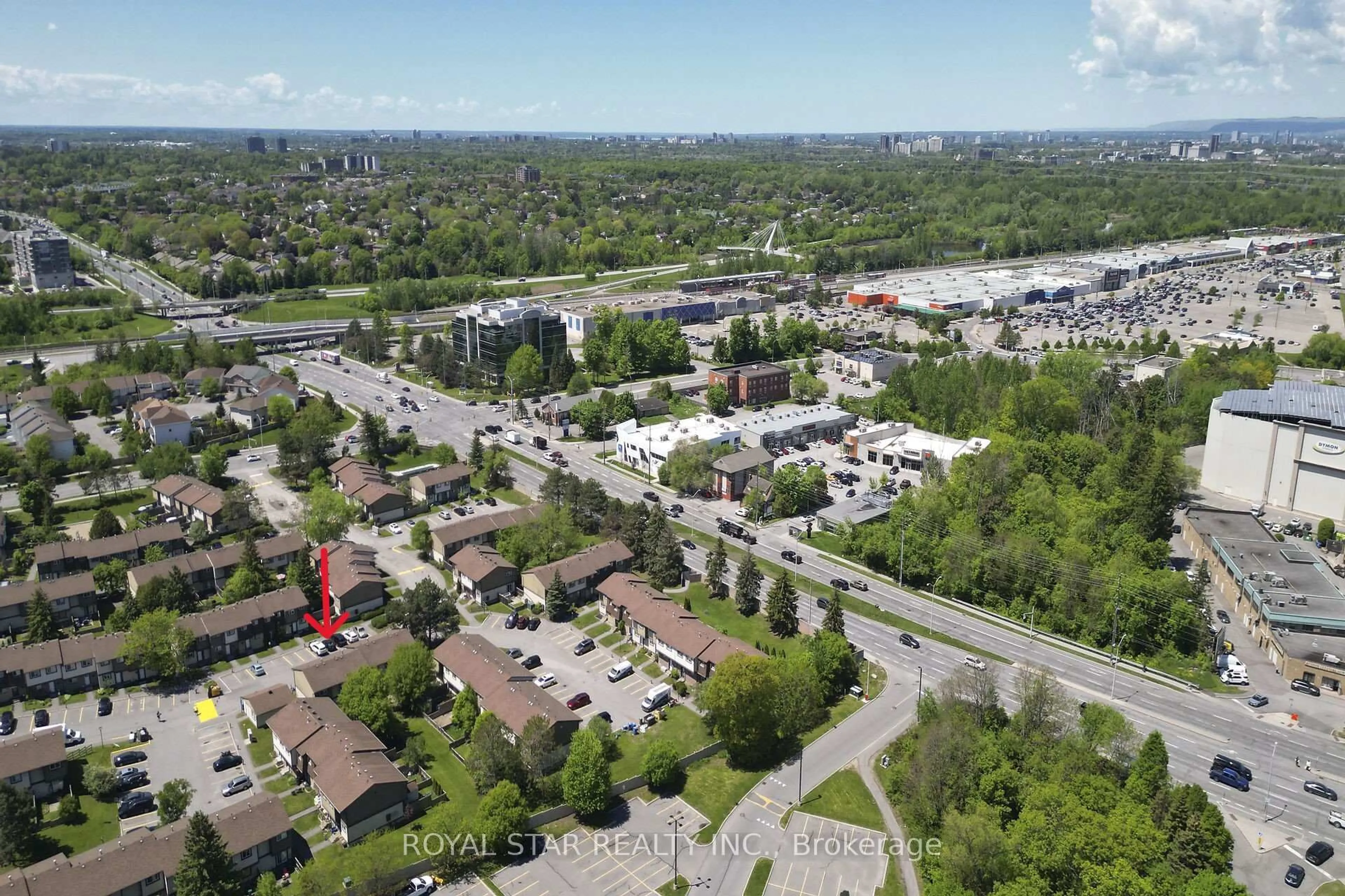 A pic from outside/outdoor area/front of a property/back of a property/a pic from drone, street for 2699 Pimlico Crt, Ottawa Ontario K1T 2A7