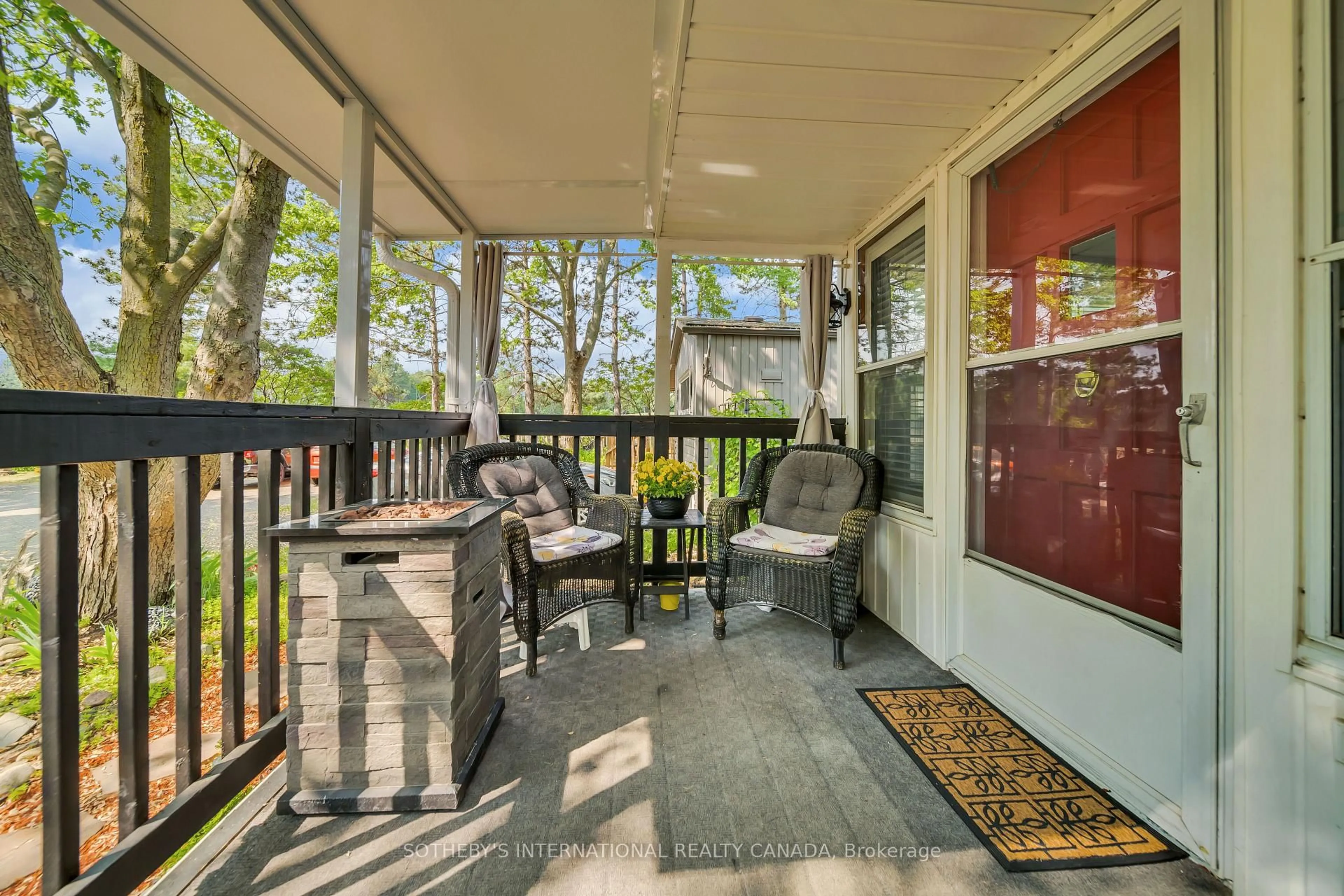 Patio, water/lake/river/ocean view for 580 Beaver Creek Rd #9, Waterloo Ontario N2J 3Z4