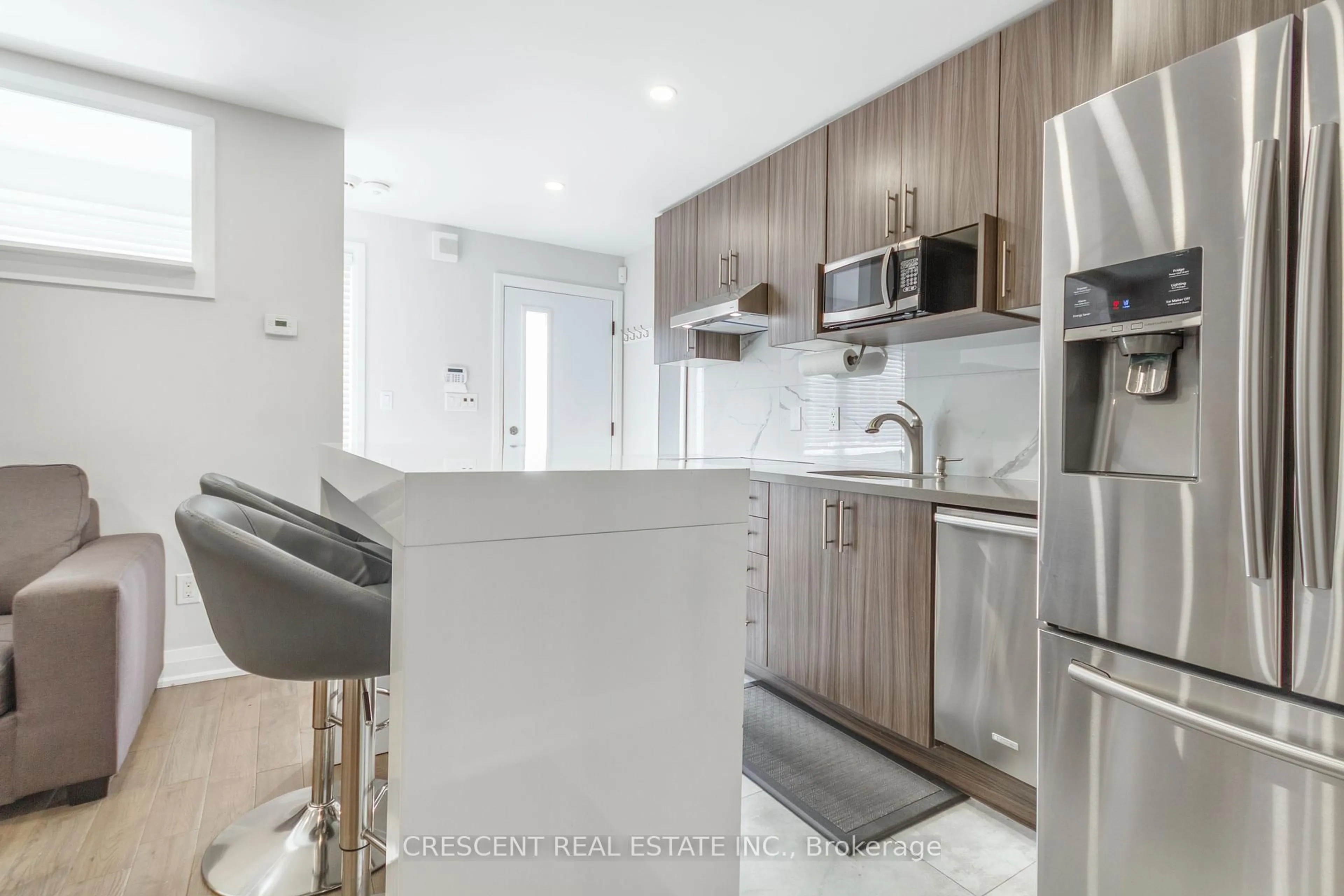 Unknown for 170 Emerson St, Hamilton Ontario L8S 2Y2