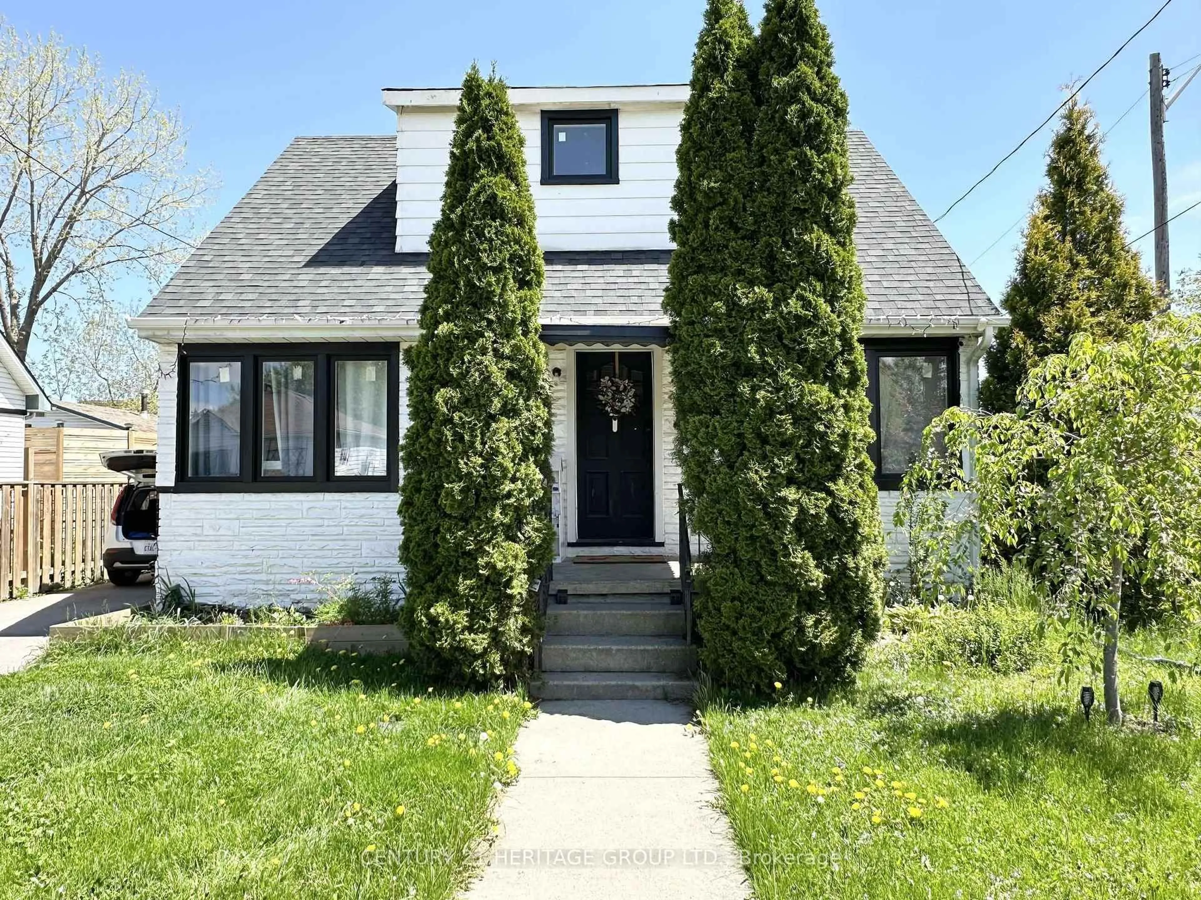 Unknown for 15 West 1st St, Hamilton Ontario L9C 3B5