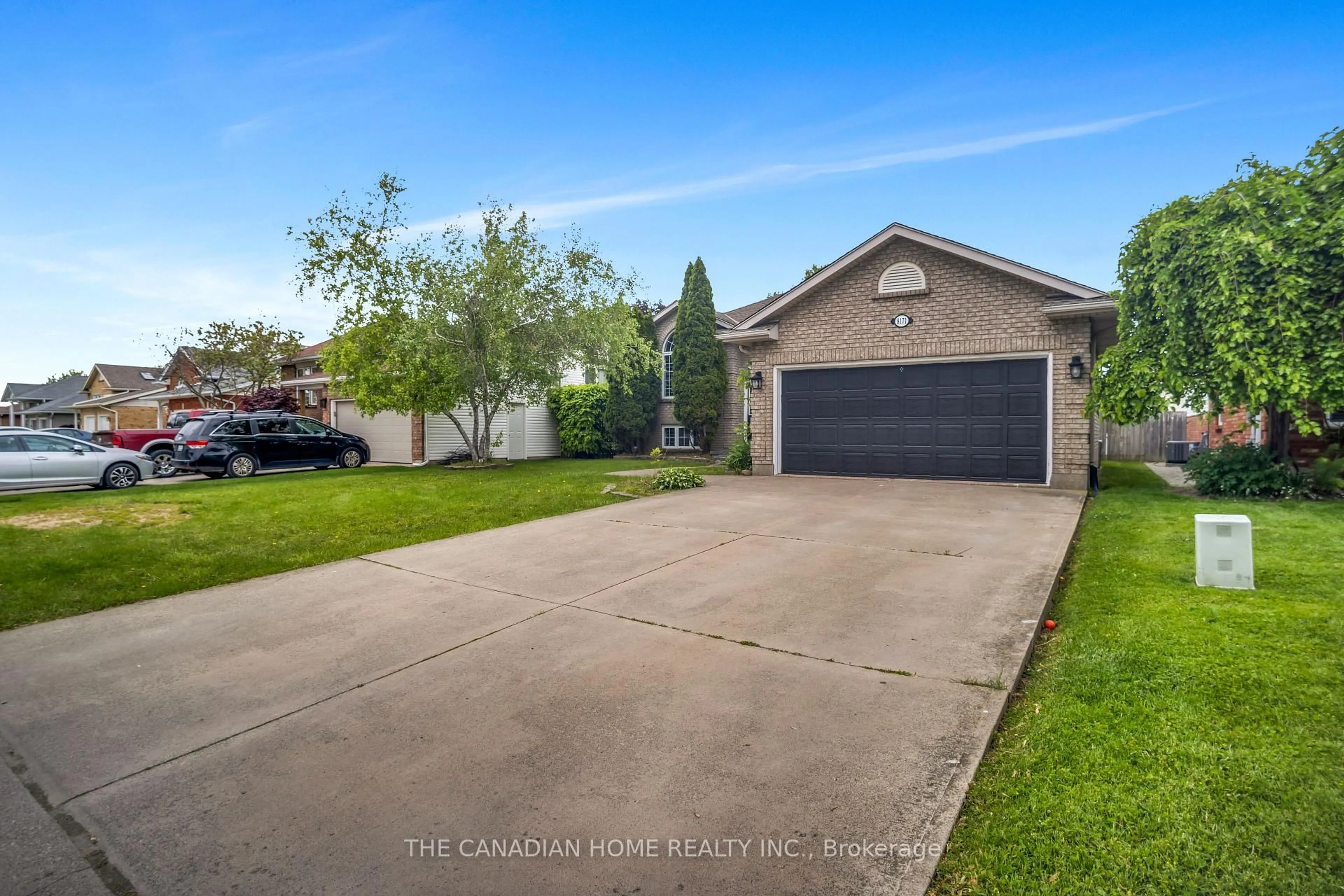 A pic from outside/outdoor area/front of a property/back of a property/a pic from drone, street for 8171 Marcon St St, Niagara Falls Ontario L2H 3A9