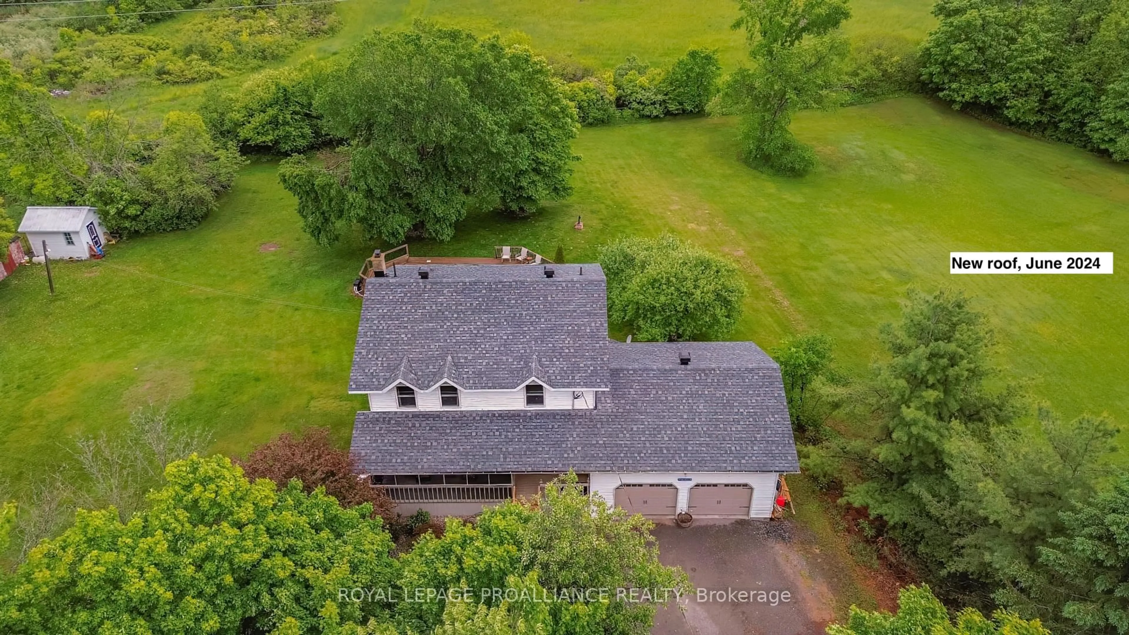 A pic from outside/outdoor area/front of a property/back of a property/a pic from drone, unknown for 5460 Hinchinbrooke Rd, Hartington Ontario K0H 1W0