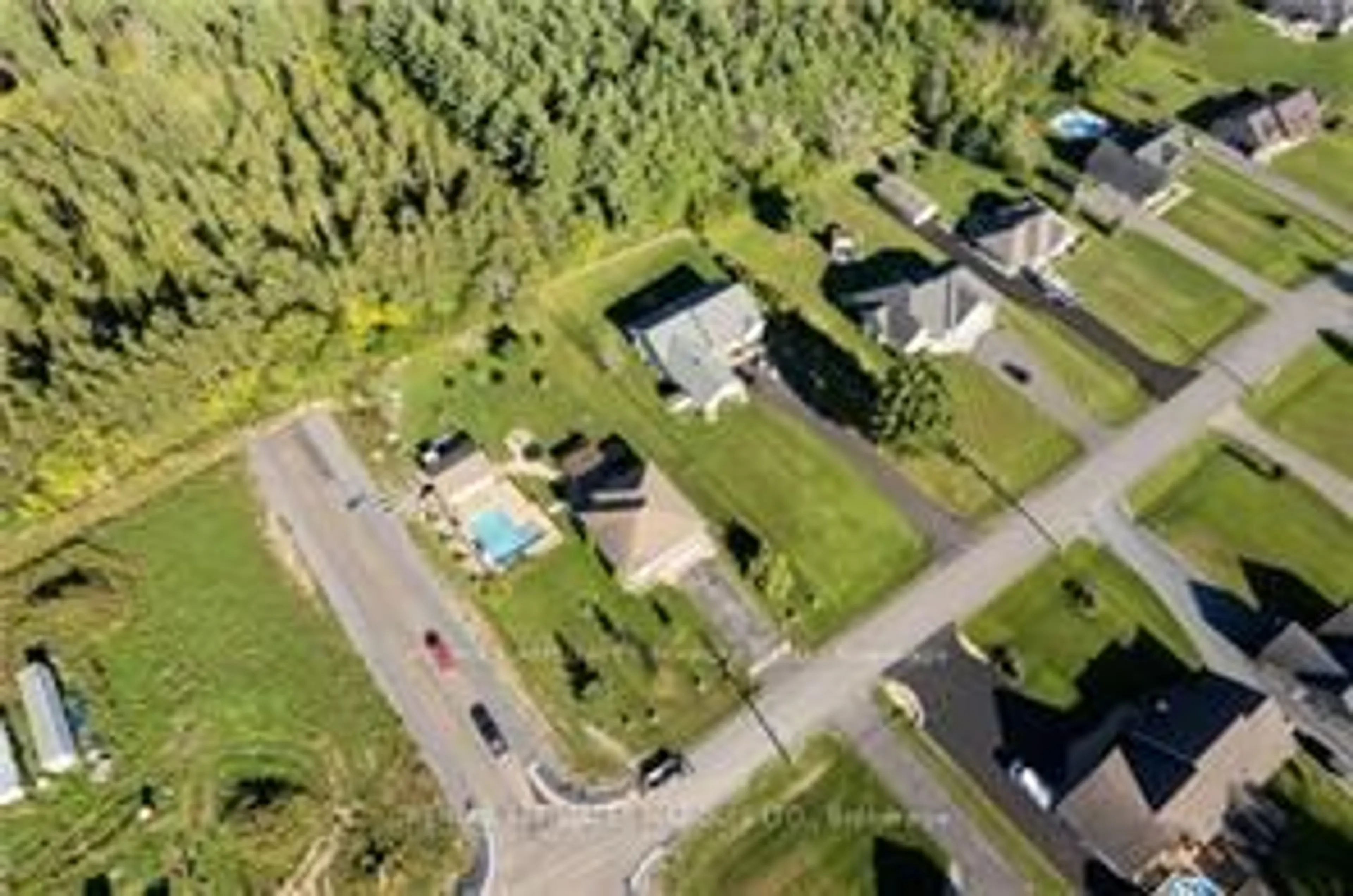 A pic from outside/outdoor area/front of a property/back of a property/a pic from drone, street for 6547 SAPPHIRE Dr, South Glengarry Ontario K6H 7J1