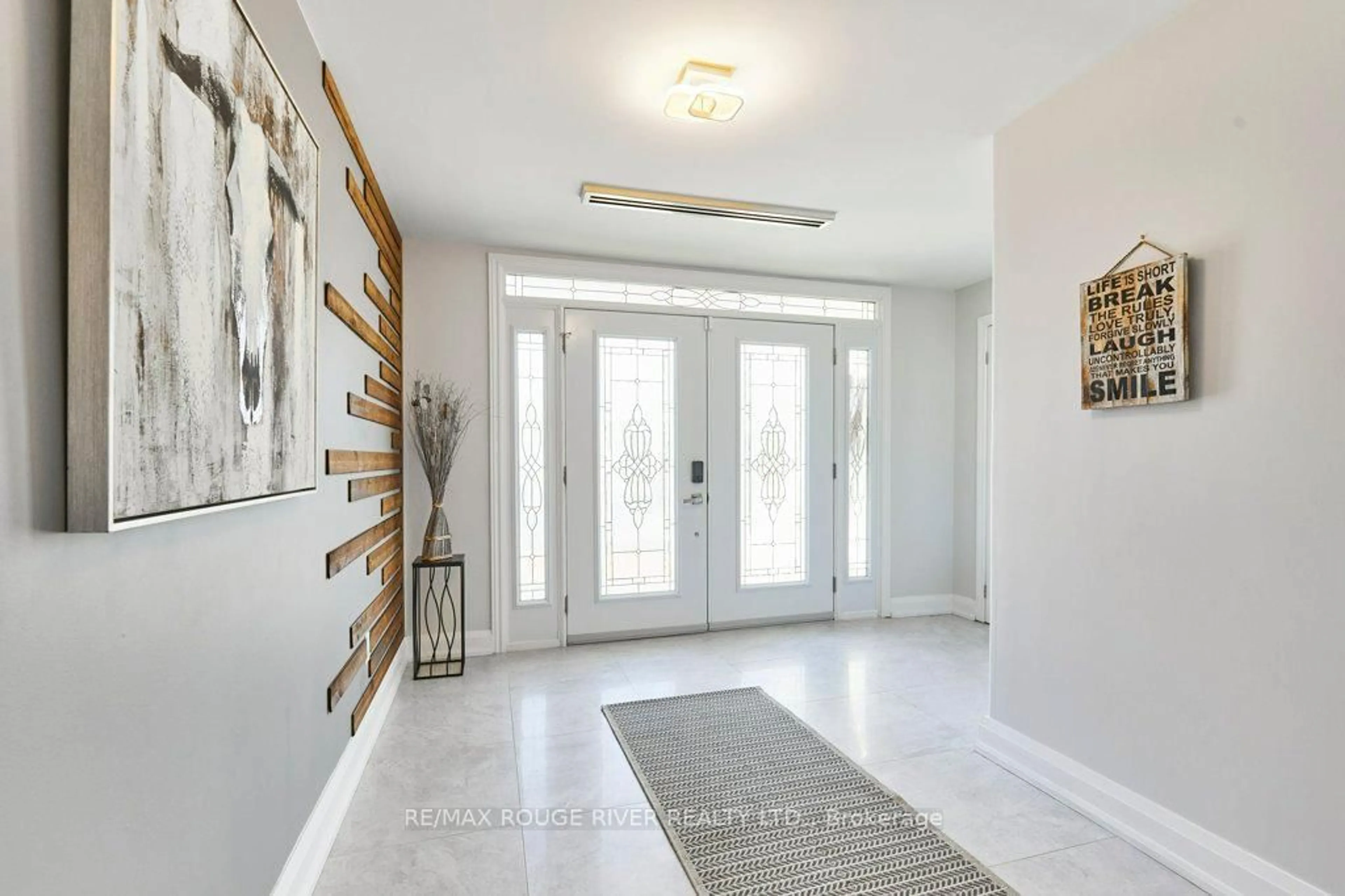 Indoor entryway for 81 Laird Dr, Kawartha Lakes Ontario K9V 4R6