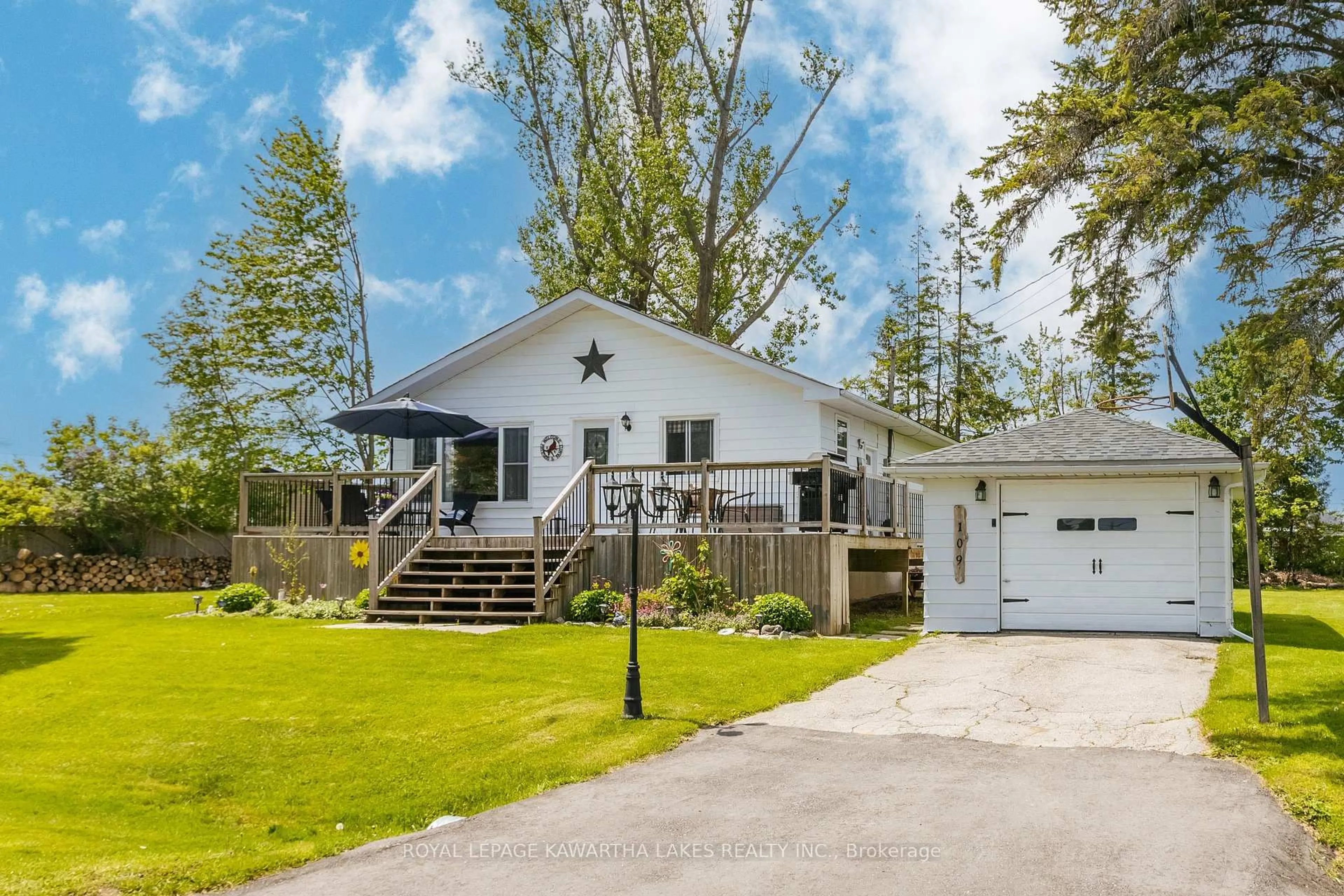 Home with vinyl exterior material, street for 109 Southview Dr, Kawartha Lakes Ontario K0M 1G0