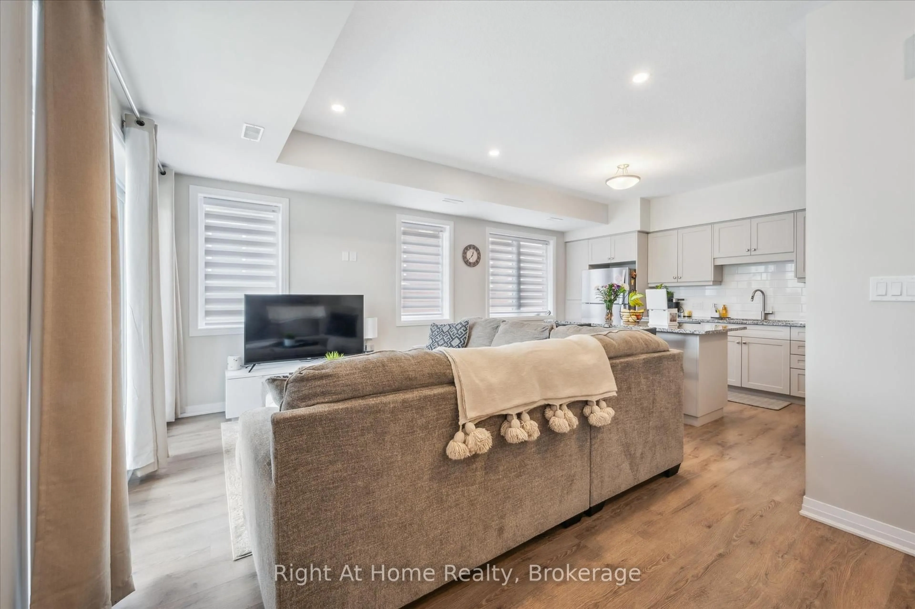 Living room with furniture, unknown for 1586 Fischer-Hallman Rd, Kitchener Ontario N2R 0R7