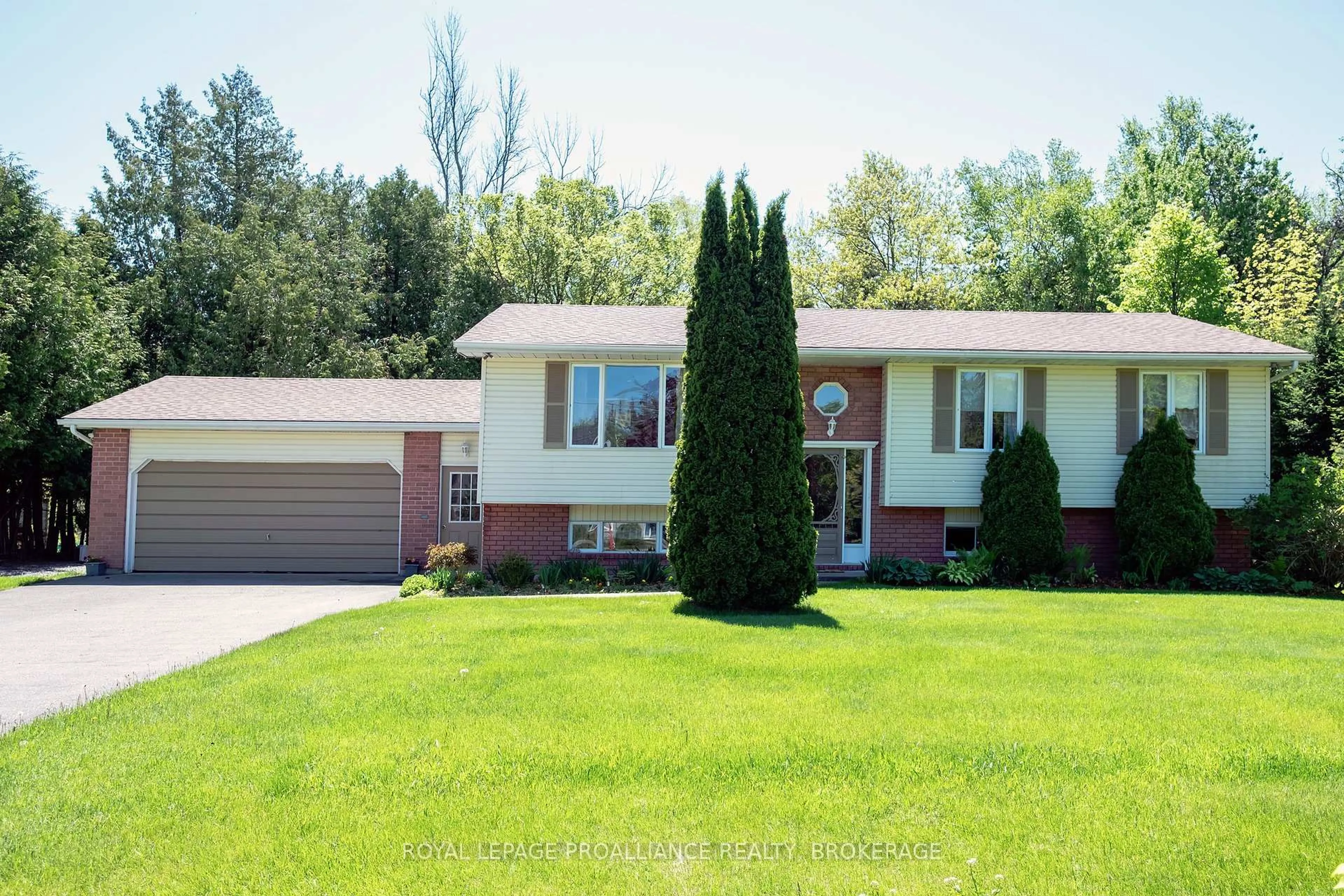 Home with vinyl exterior material, street for 337 Barcovan Beach Rd, Quinte West Ontario K0K 1L0