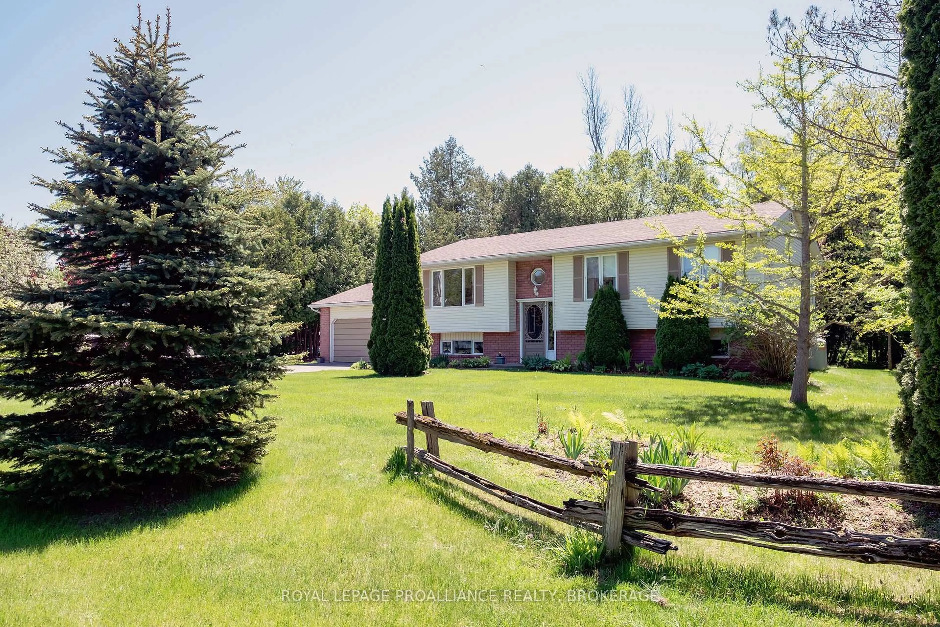 A pic from outside/outdoor area/front of a property/back of a property/a pic from drone, unknown for 337 Barcovan Beach Rd, Quinte West Ontario K0K 1L0