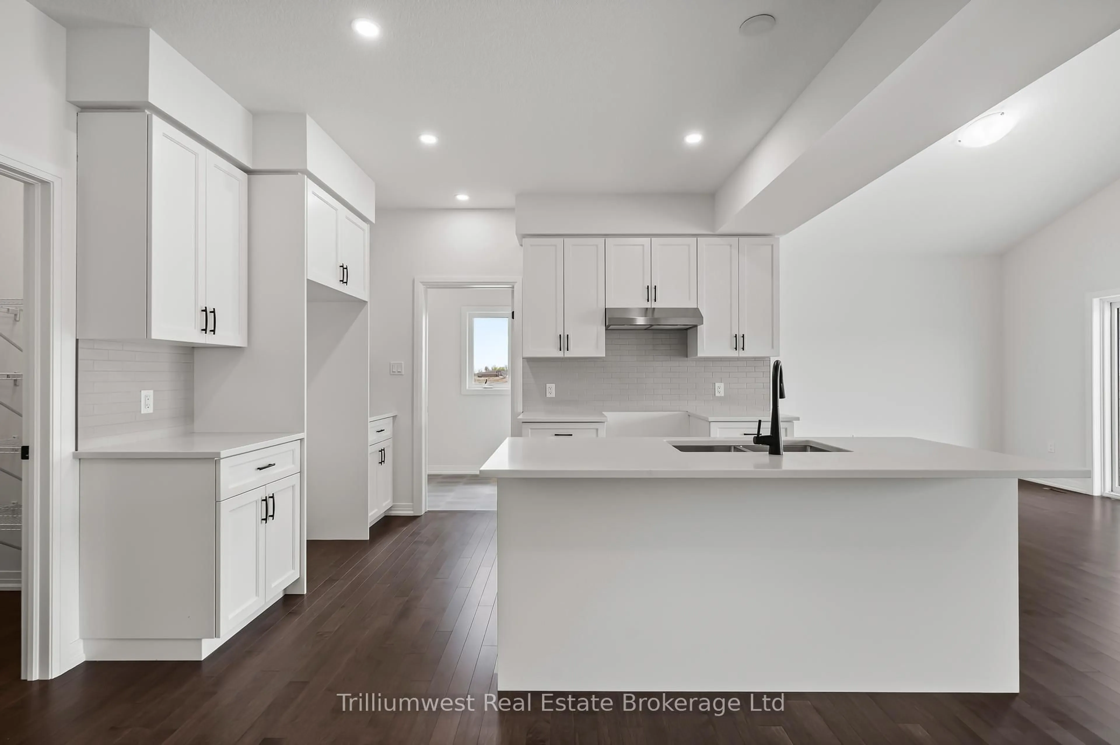 Open concept kitchen, unknown for 130 Imrie Rd, Centre Wellington Ontario N0B 2S0