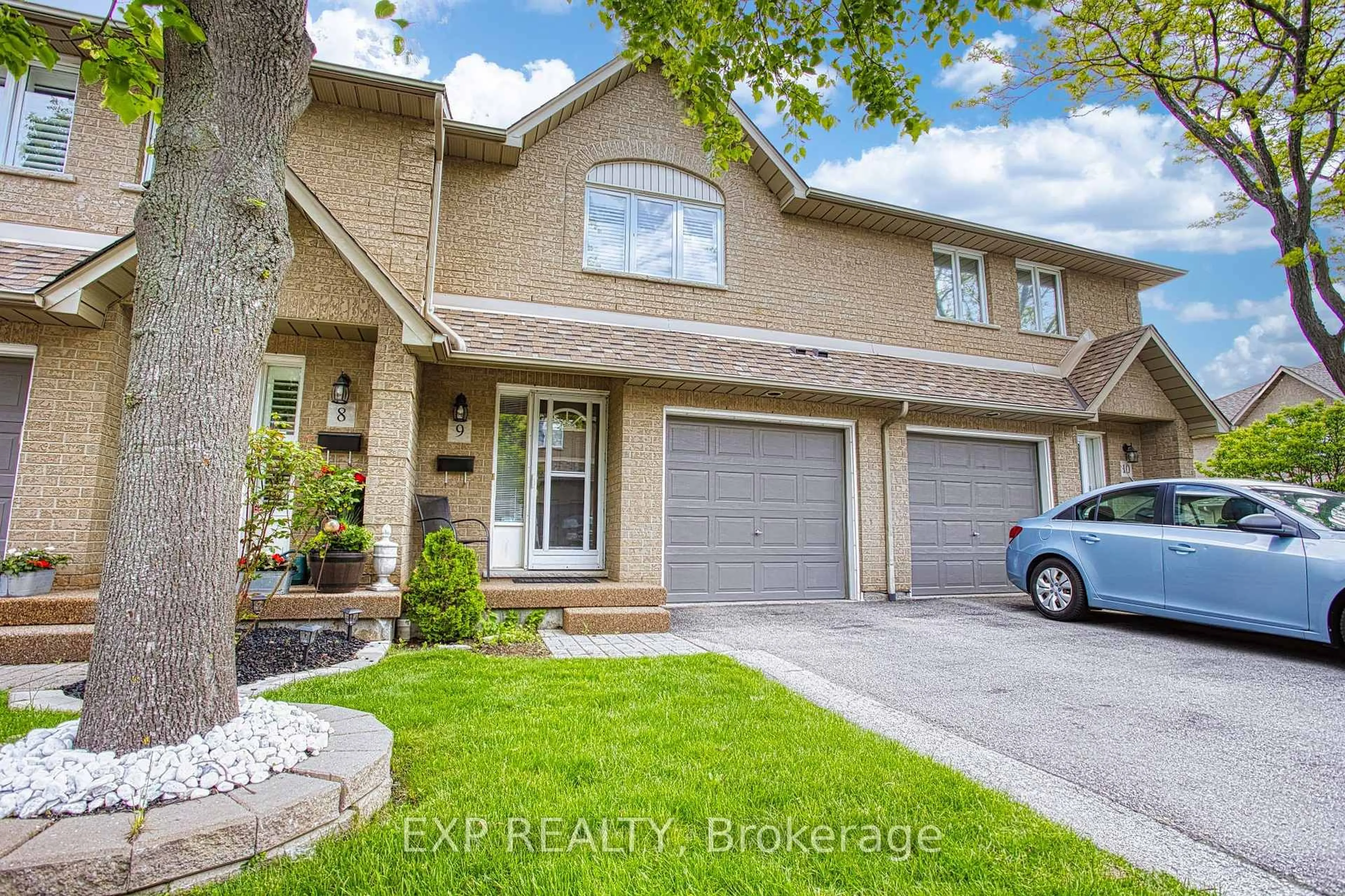 Unknown for 100 Vineberg Dr #9, Hamilton Ontario L8W 3X4