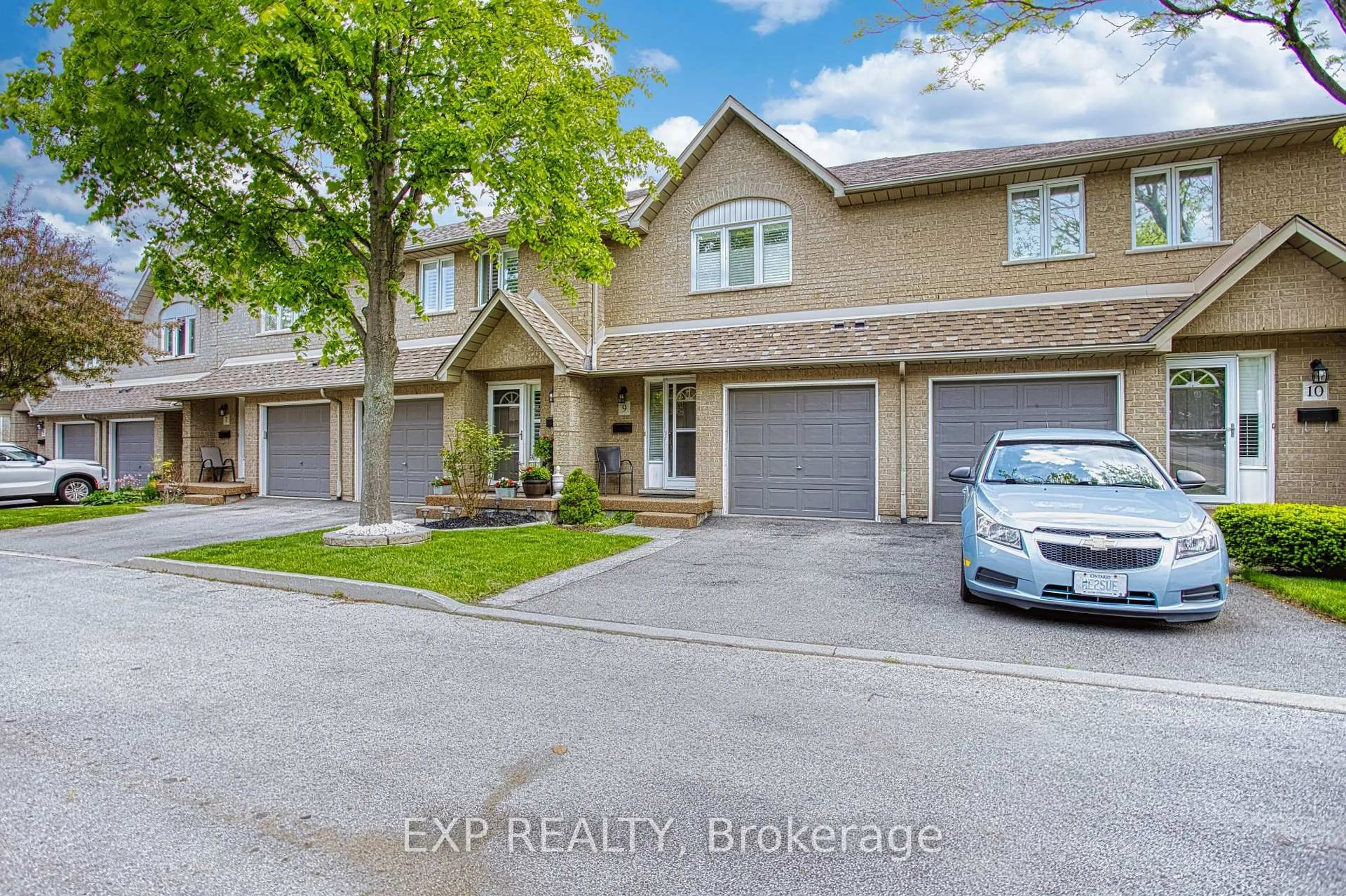 A pic from outside/outdoor area/front of a property/back of a property/a pic from drone, street for 100 Vineberg Dr #9, Hamilton Ontario L8W 3X4