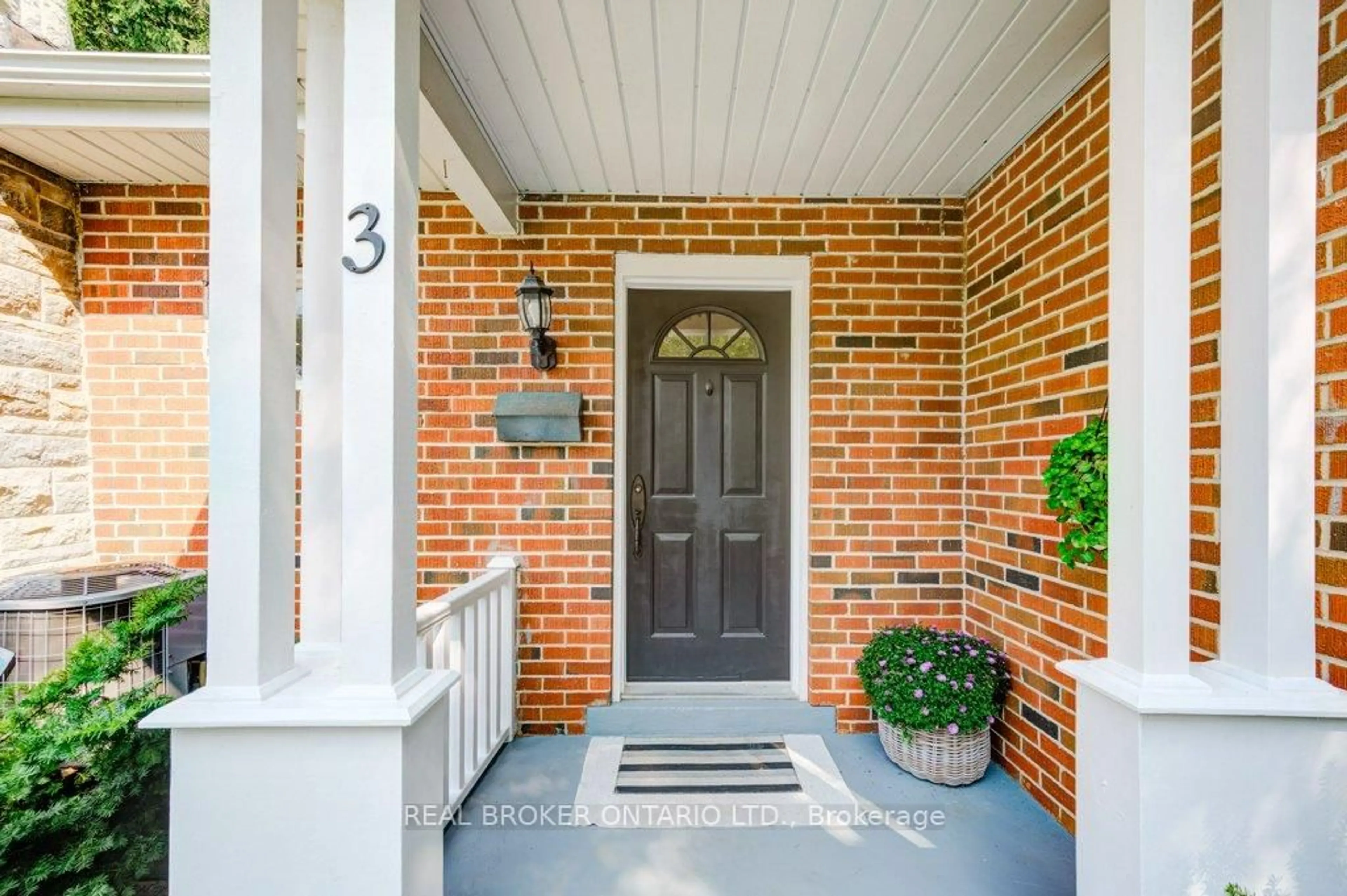 Home with brick exterior material, street for 3 Fallsview Rd, Hamilton Ontario L9H 5J7