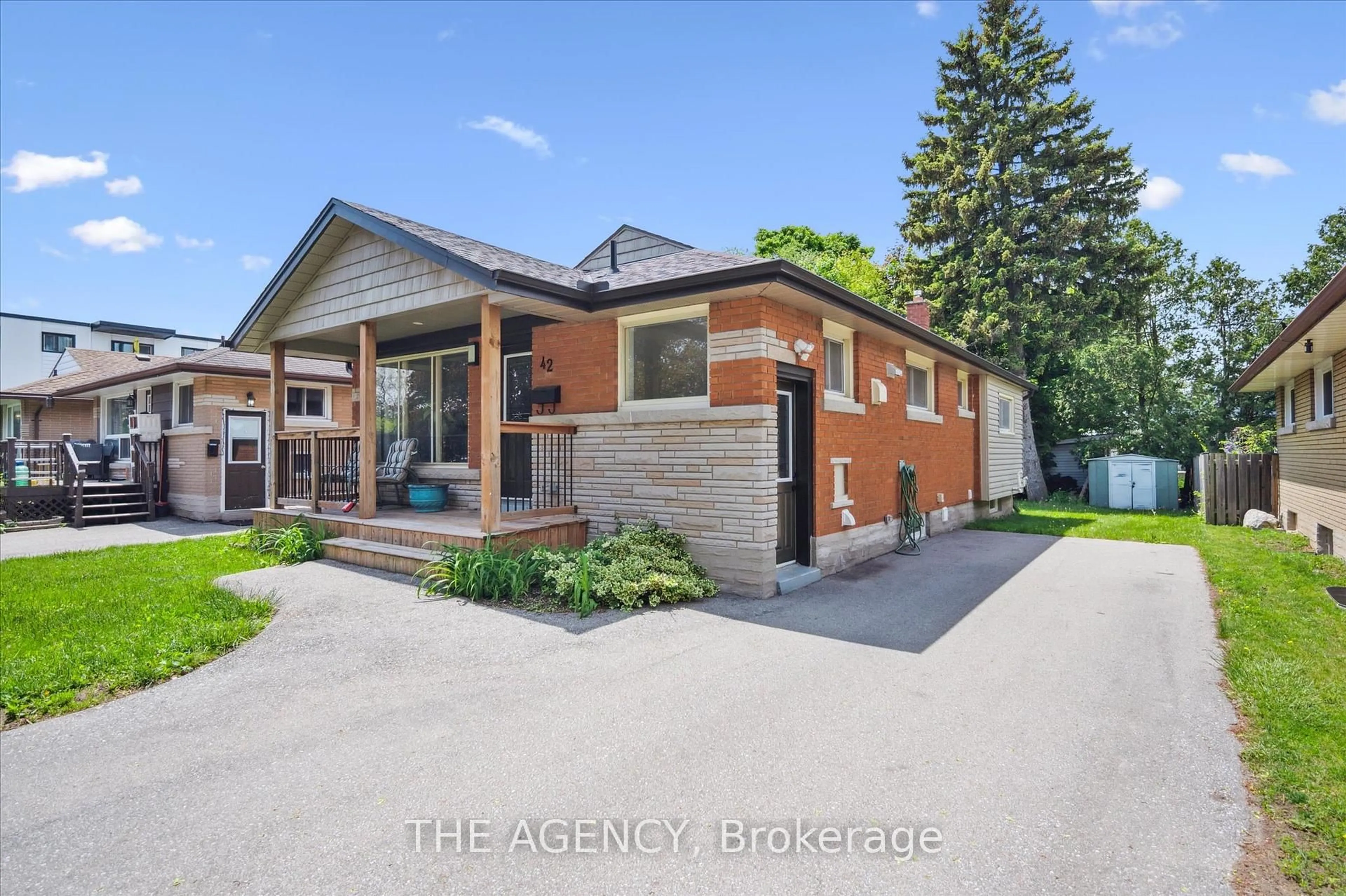 Home with brick exterior material, street for 42 Woolley St, Cambridge Ontario N1R 5J8
