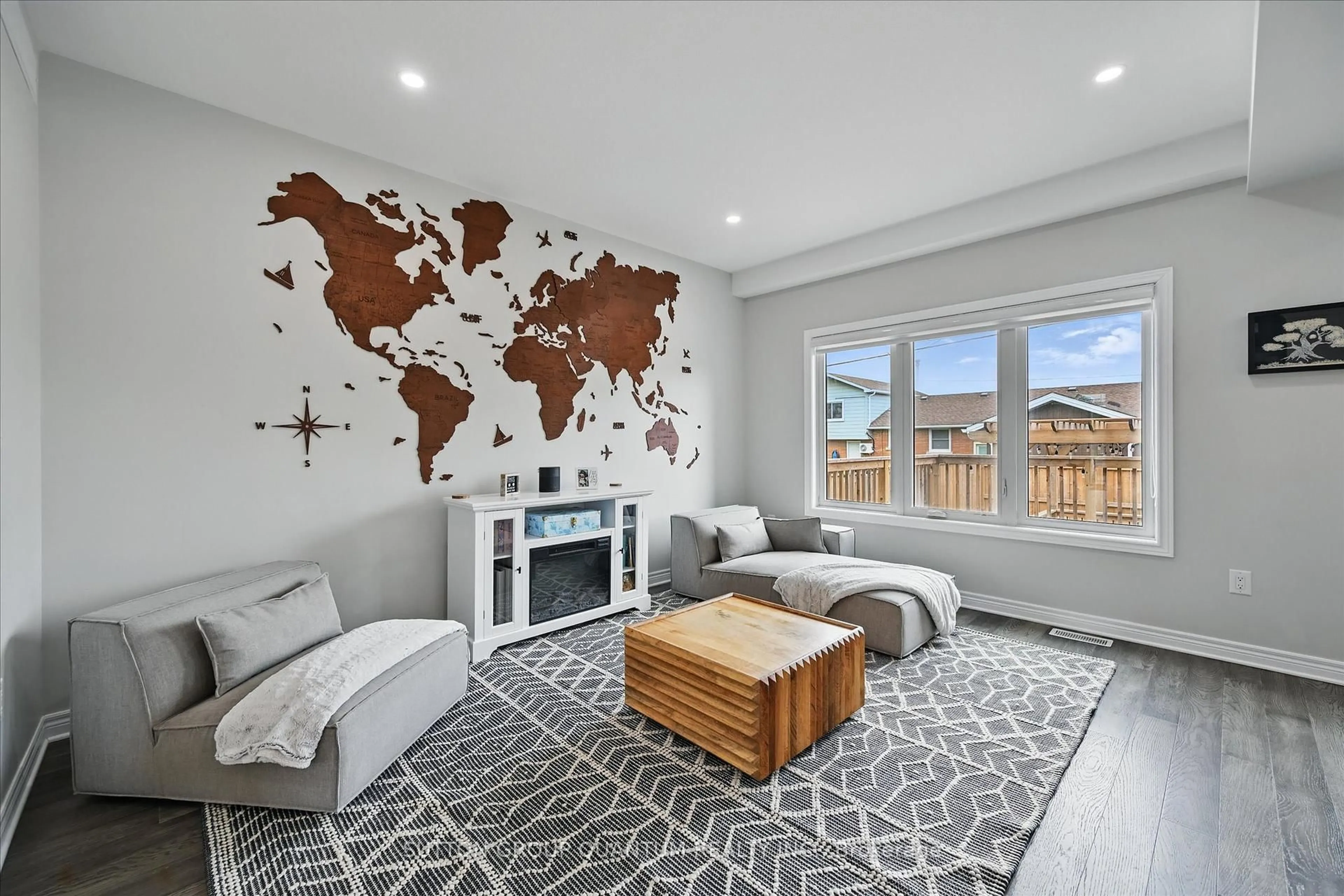Living room with furniture, unknown for 63 Berkshire Dr, St. Catharines Ontario L2M 0C2