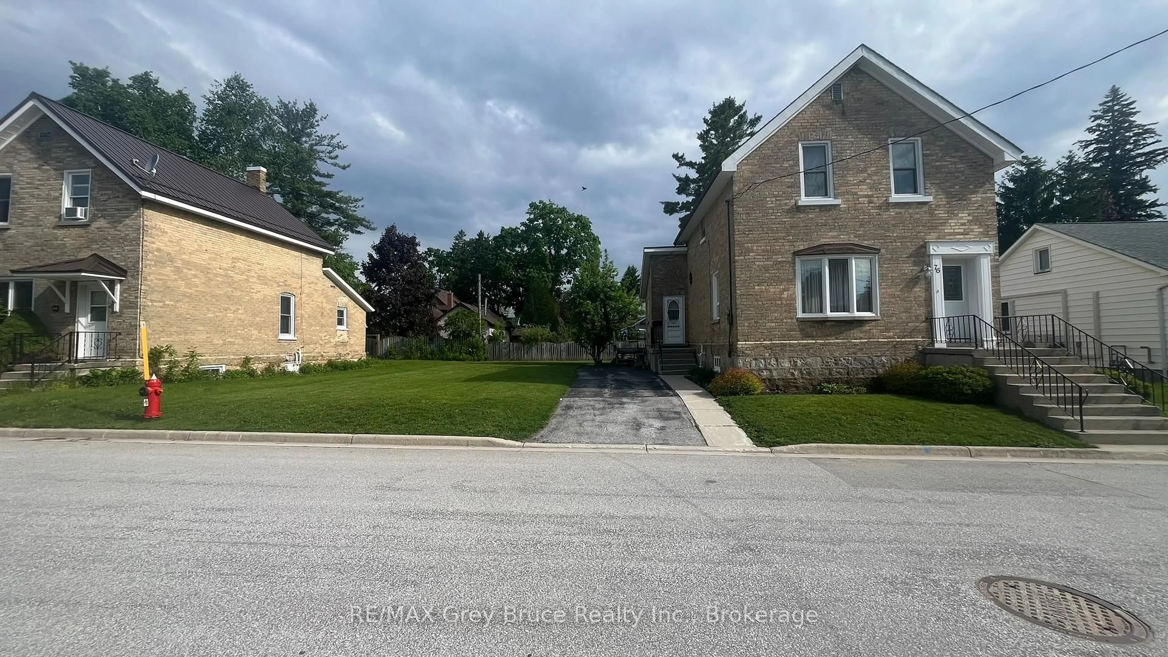 A pic from outside/outdoor area/front of a property/back of a property/a pic from drone, street for 76 5th St, Arran-Elderslie Ontario N0G 1L0