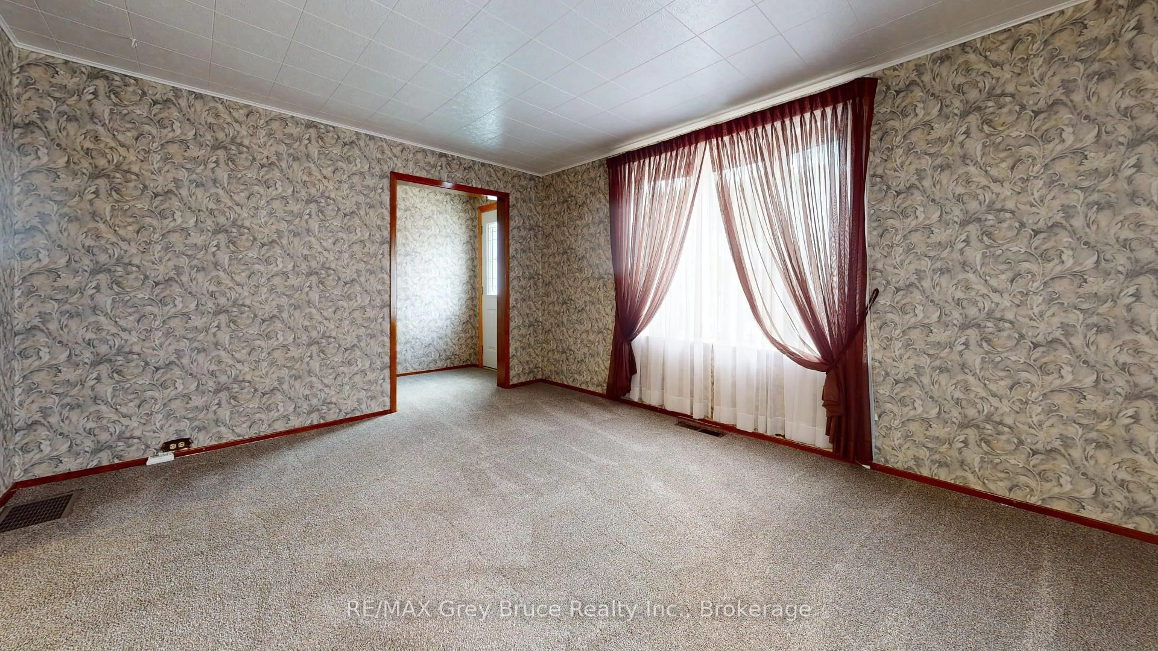 A pic of a room for 76 5th St, Arran-Elderslie Ontario N0G 1L0