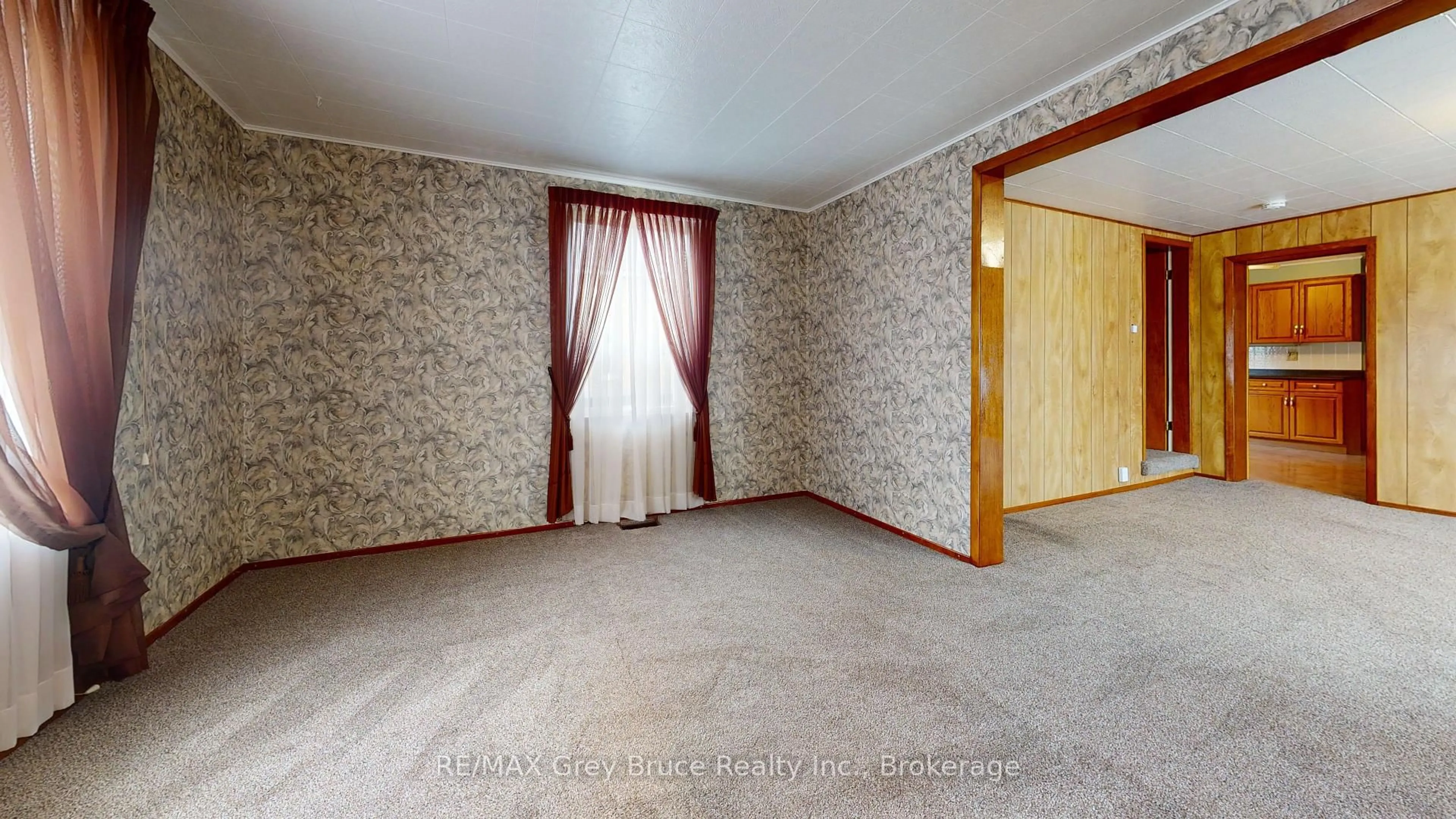 A pic of a room for 76 5th St, Arran-Elderslie Ontario N0G 1L0