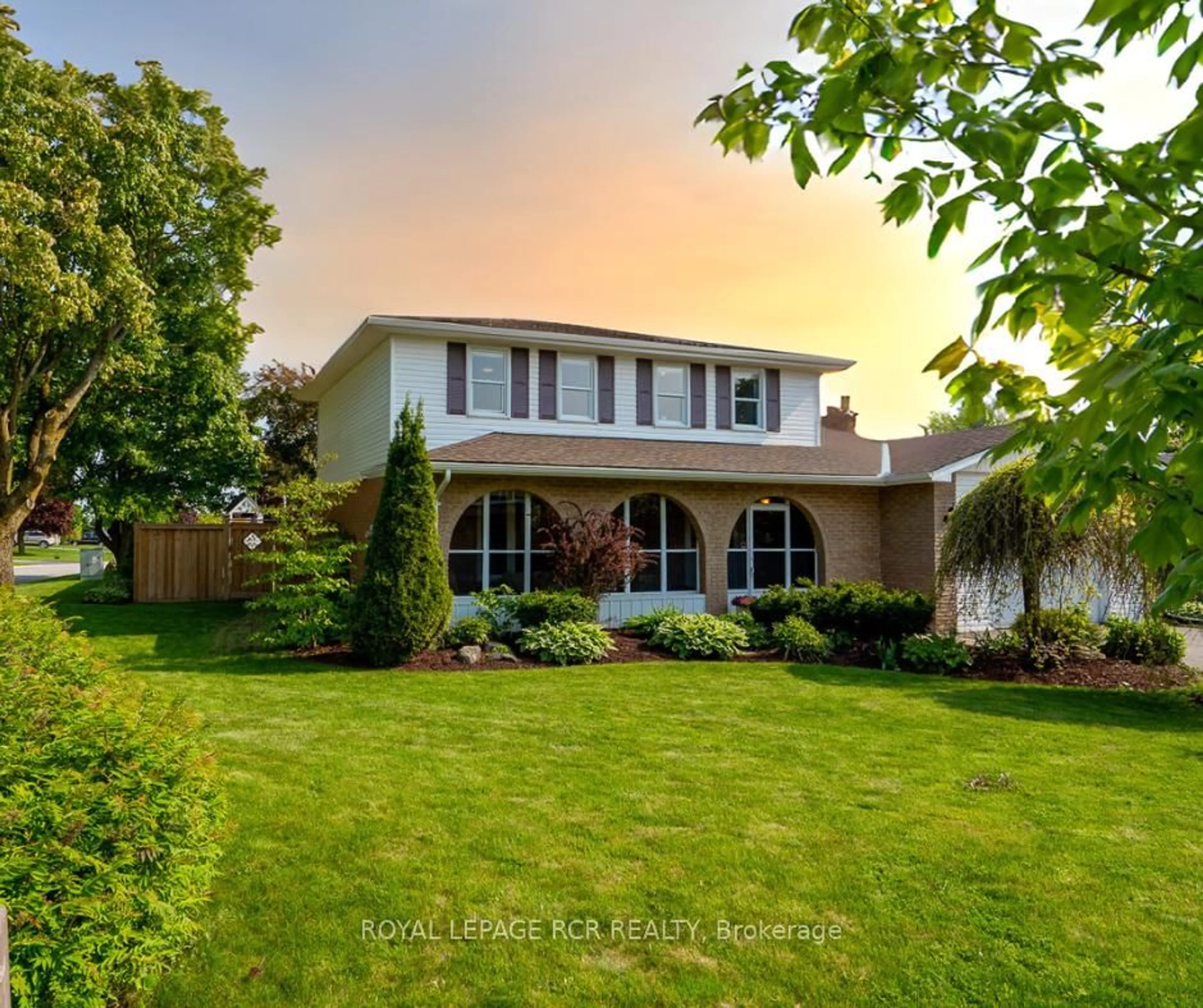 Home with vinyl exterior material, unknown for 31 Luther Rd, East Luther Grand Valley Ontario L9W 5R1