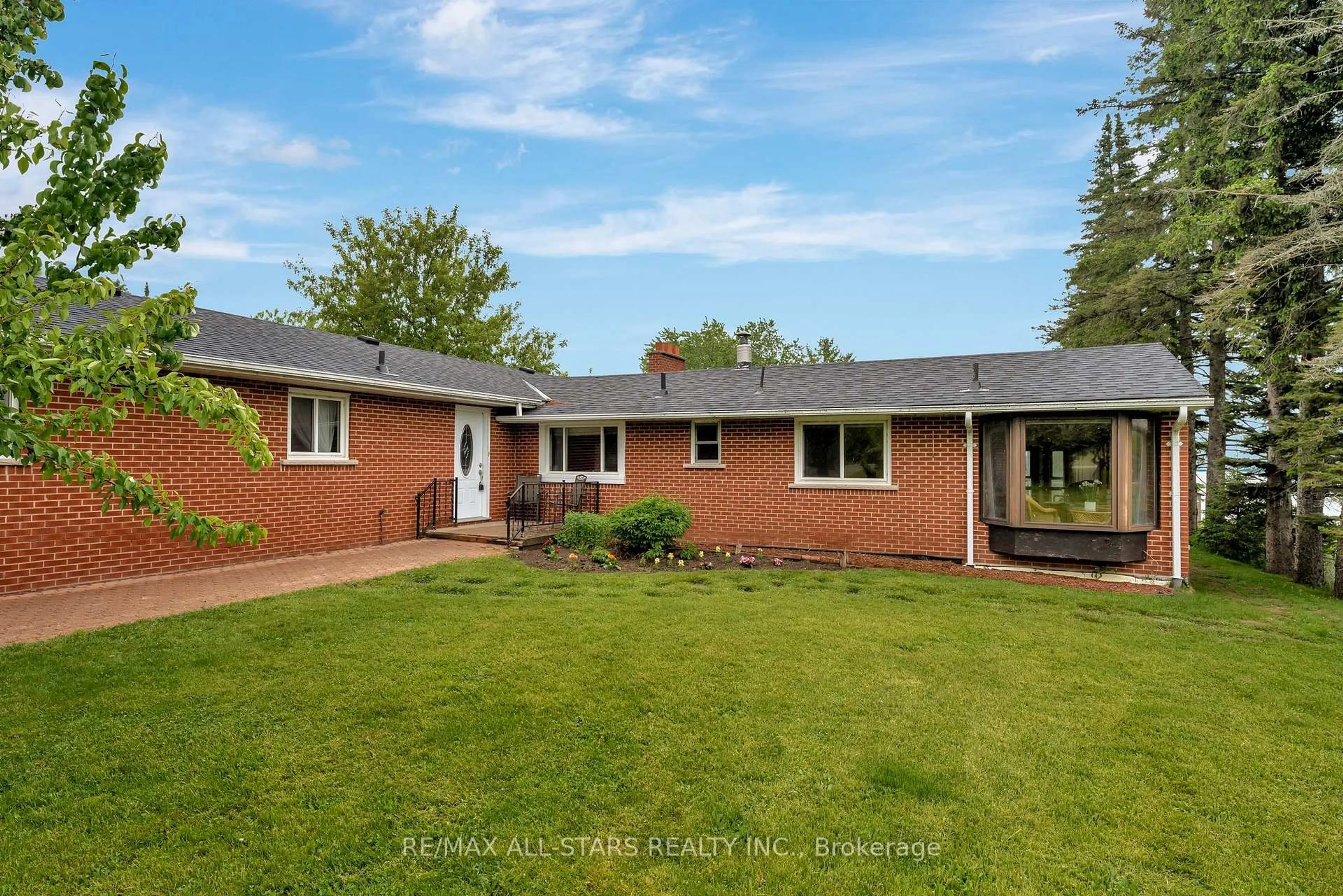 A pic from outside/outdoor area/front of a property/back of a property/a pic from drone, unknown for 39 Newman Rd, Kawartha Lakes Ontario K0M 2C0