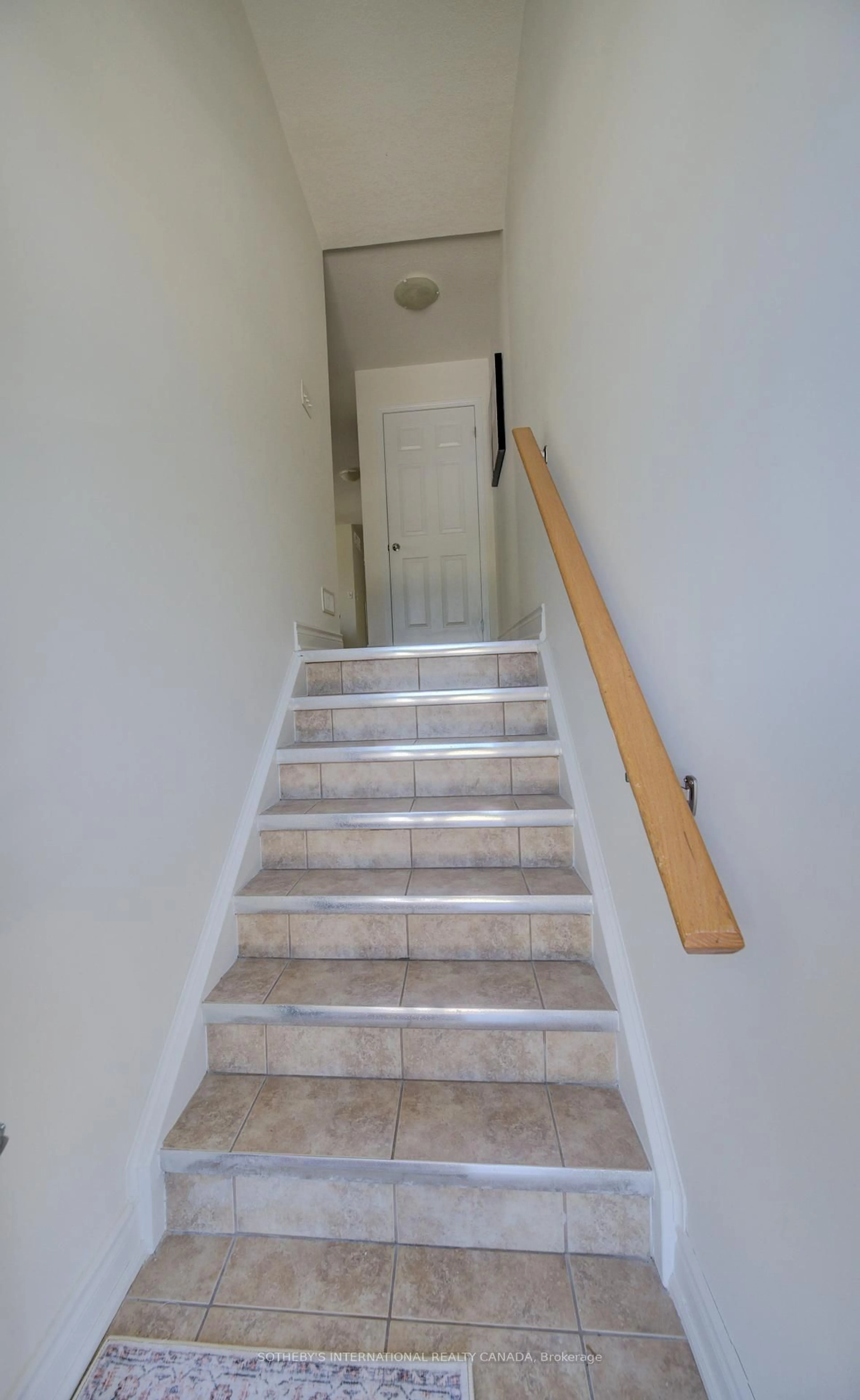 Stairs for 931 Glasgow St #38B, Waterloo Ontario N2N 0B6