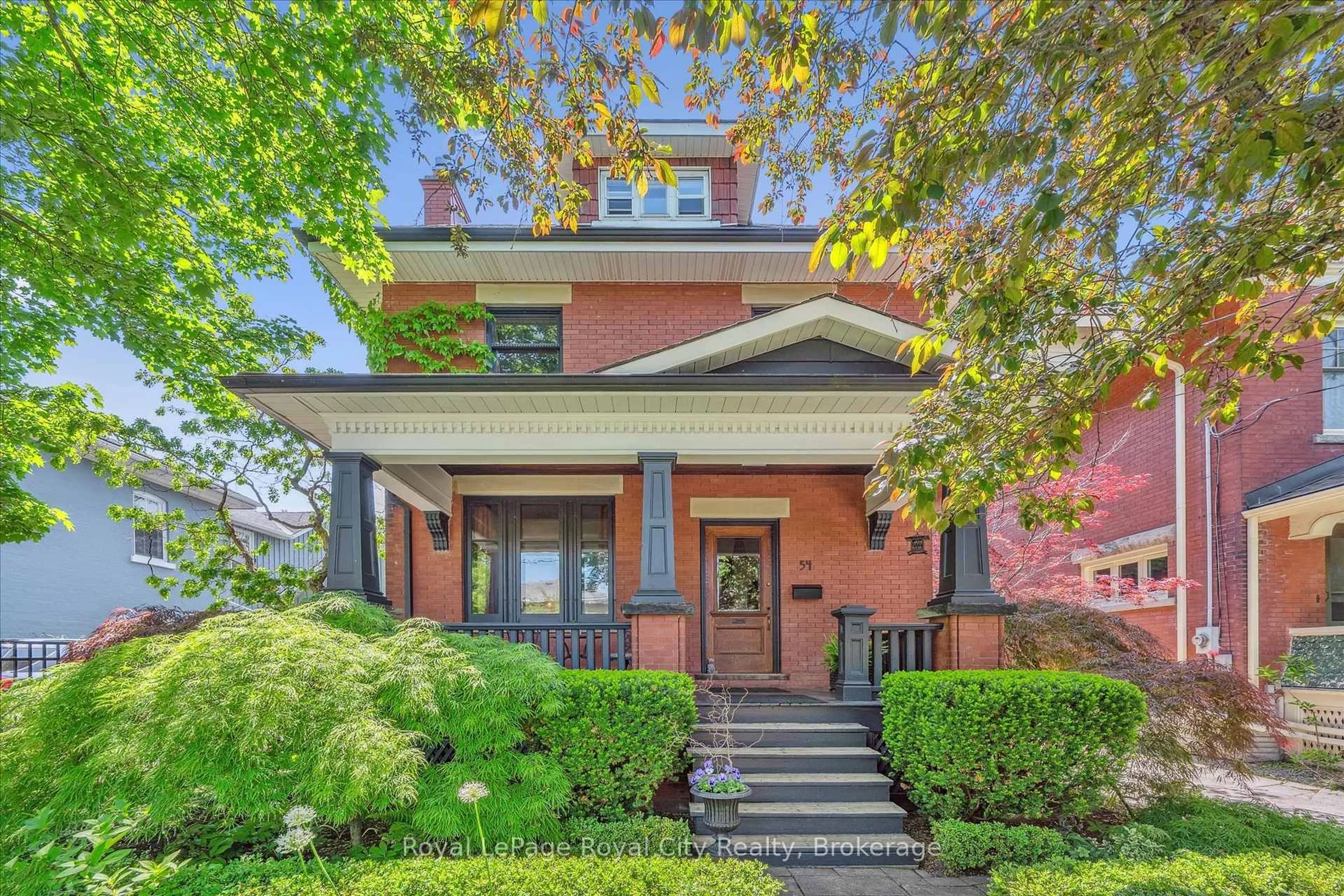 Home with brick exterior material, street for 54 Clinton St, Guelph Ontario N1H 5G5