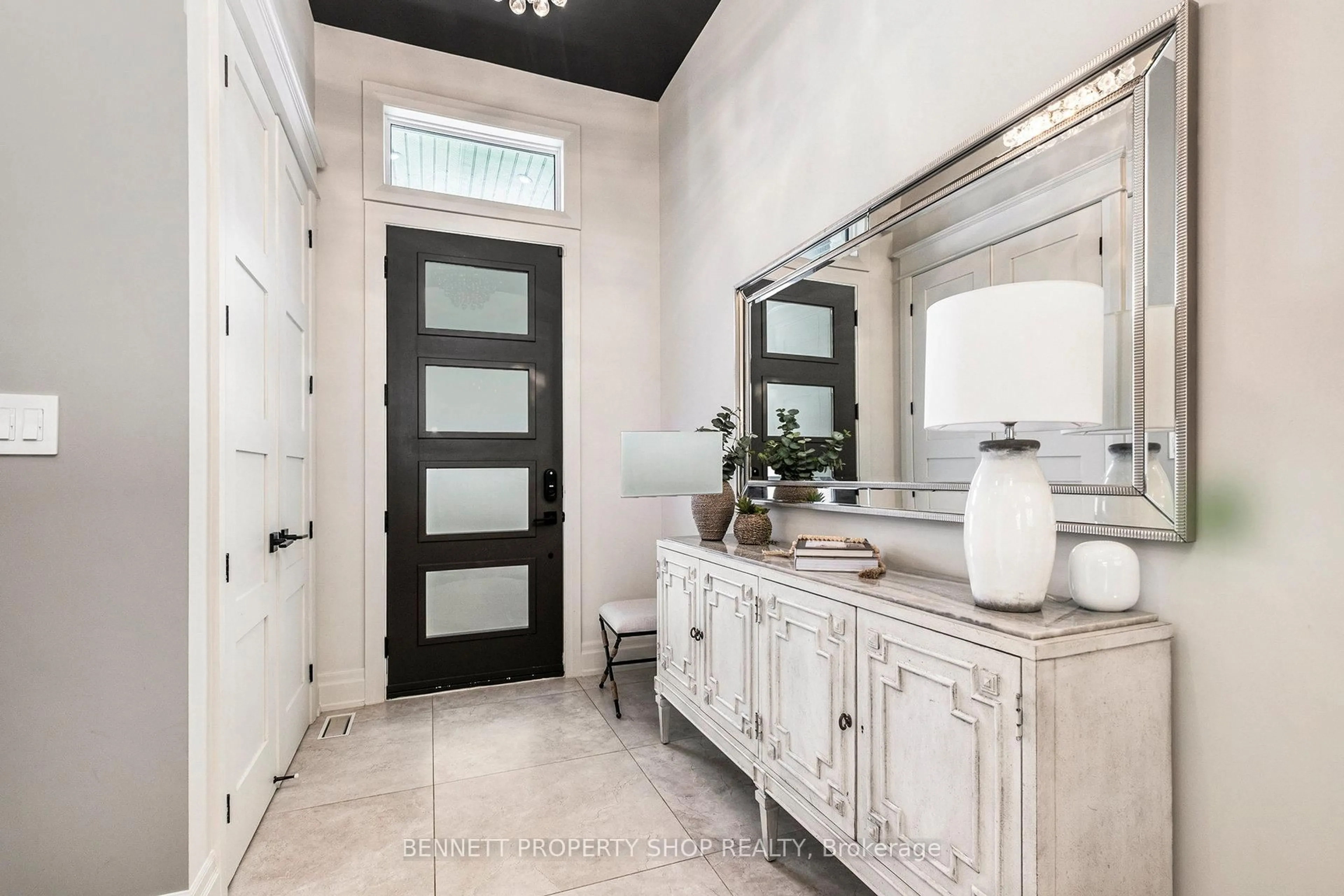 Contemporary bathroom, ceramic/tile floor for 396 Shoreway Dr, Greely Ontario K4P 0G2