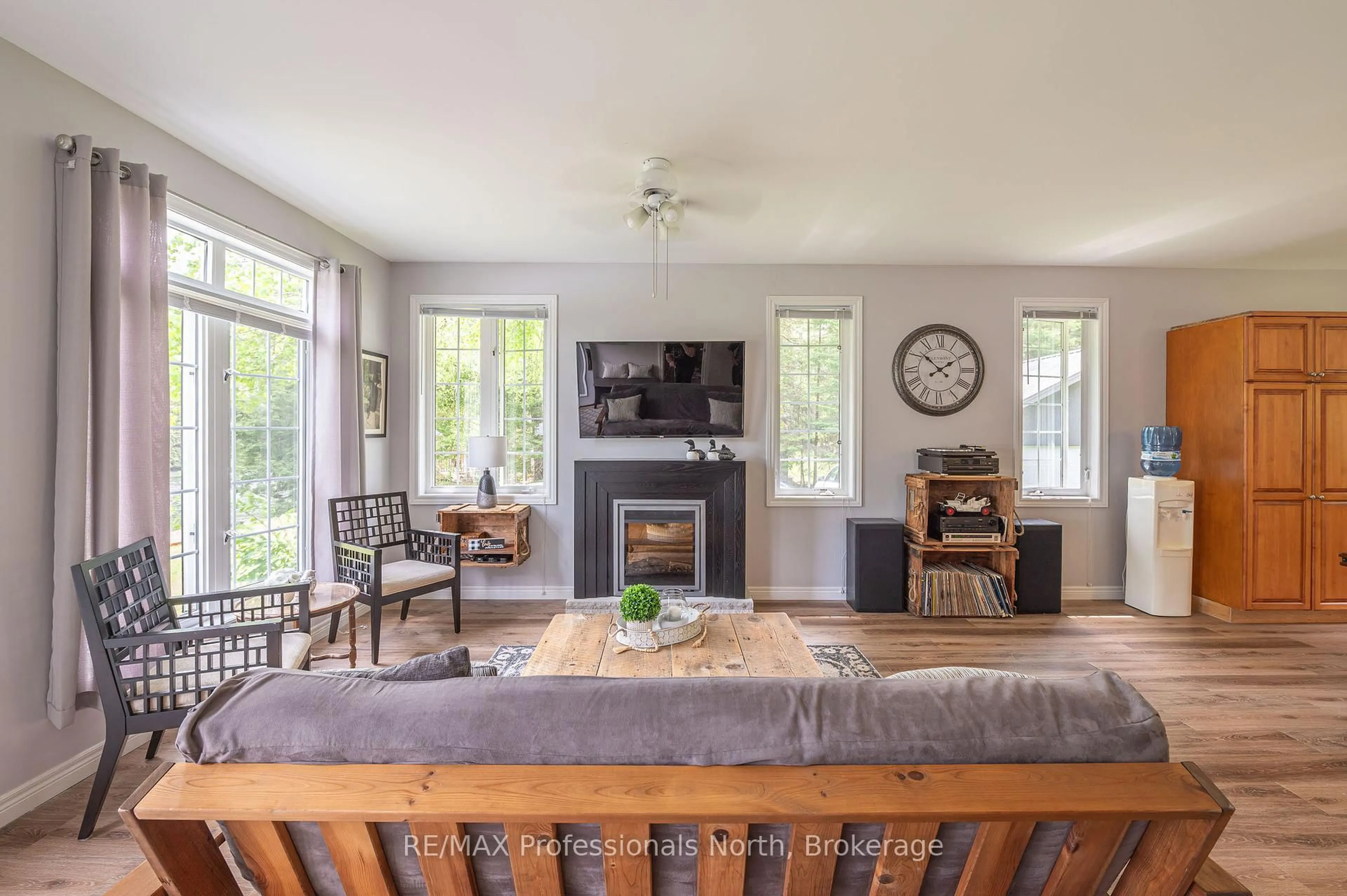 Living room with furniture, unknown for 24 Relax Ave, Kawartha Lakes Ontario K0M 2L0