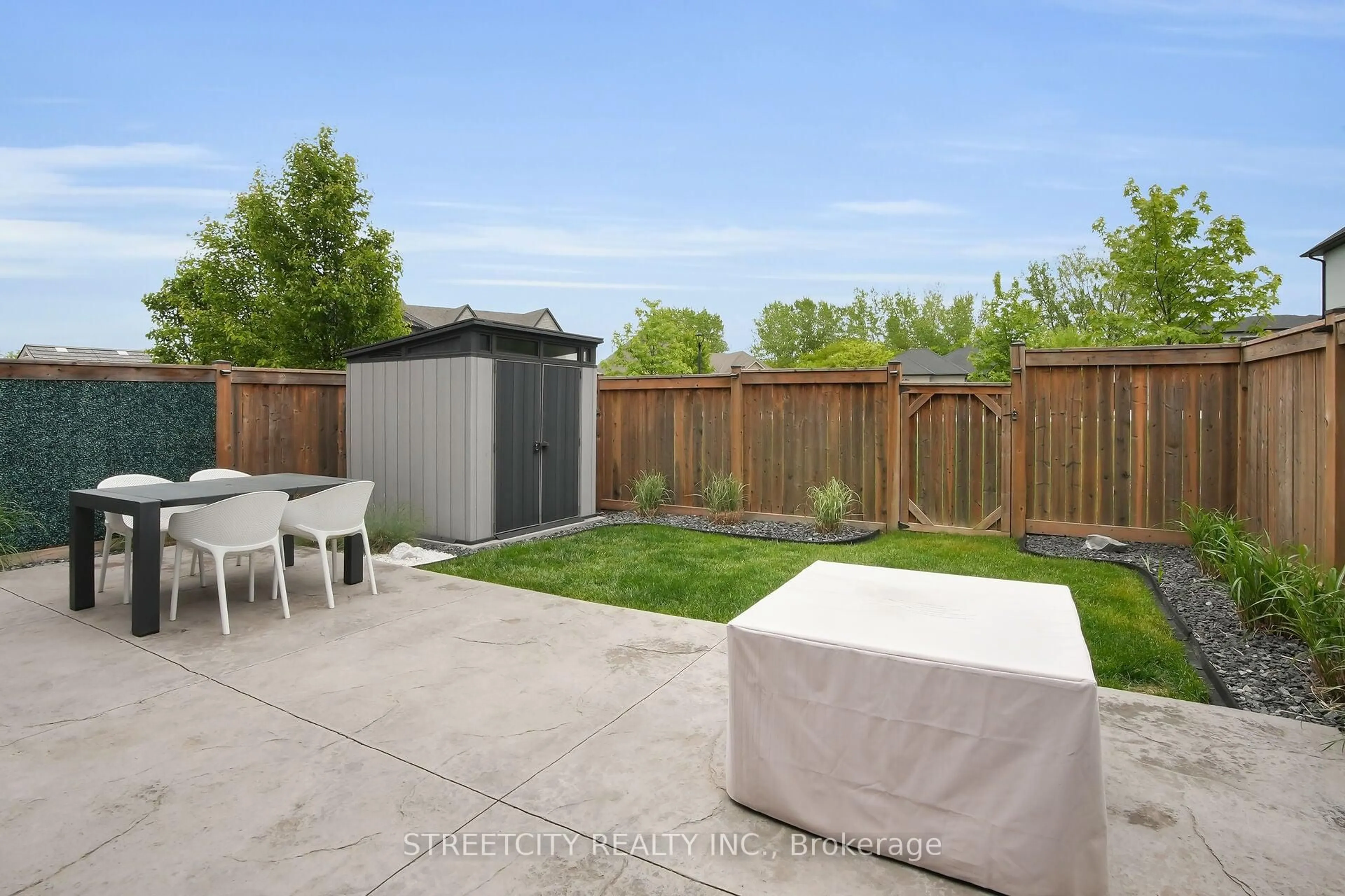 Patio, street for 9861 Glendon Dr #126, Middlesex Centre Ontario N0L 1R0