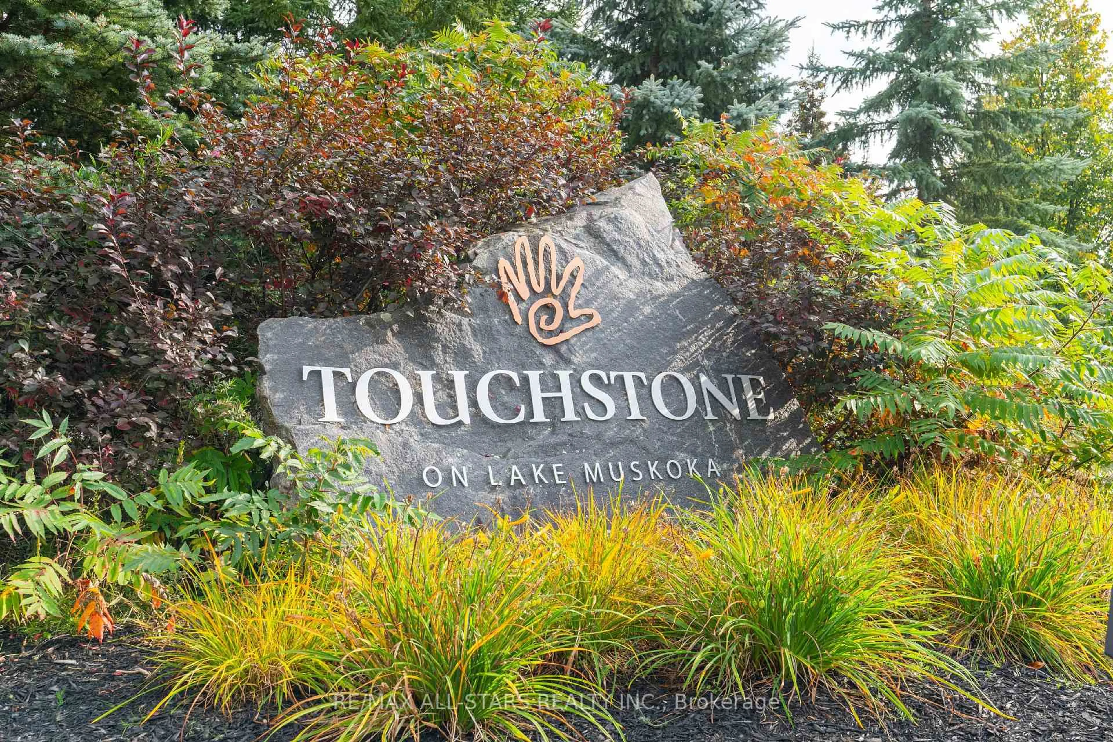 Lobby for 1869 Muskoka Road 118 N/A #31, Muskoka Lakes Ontario P1L 1W8