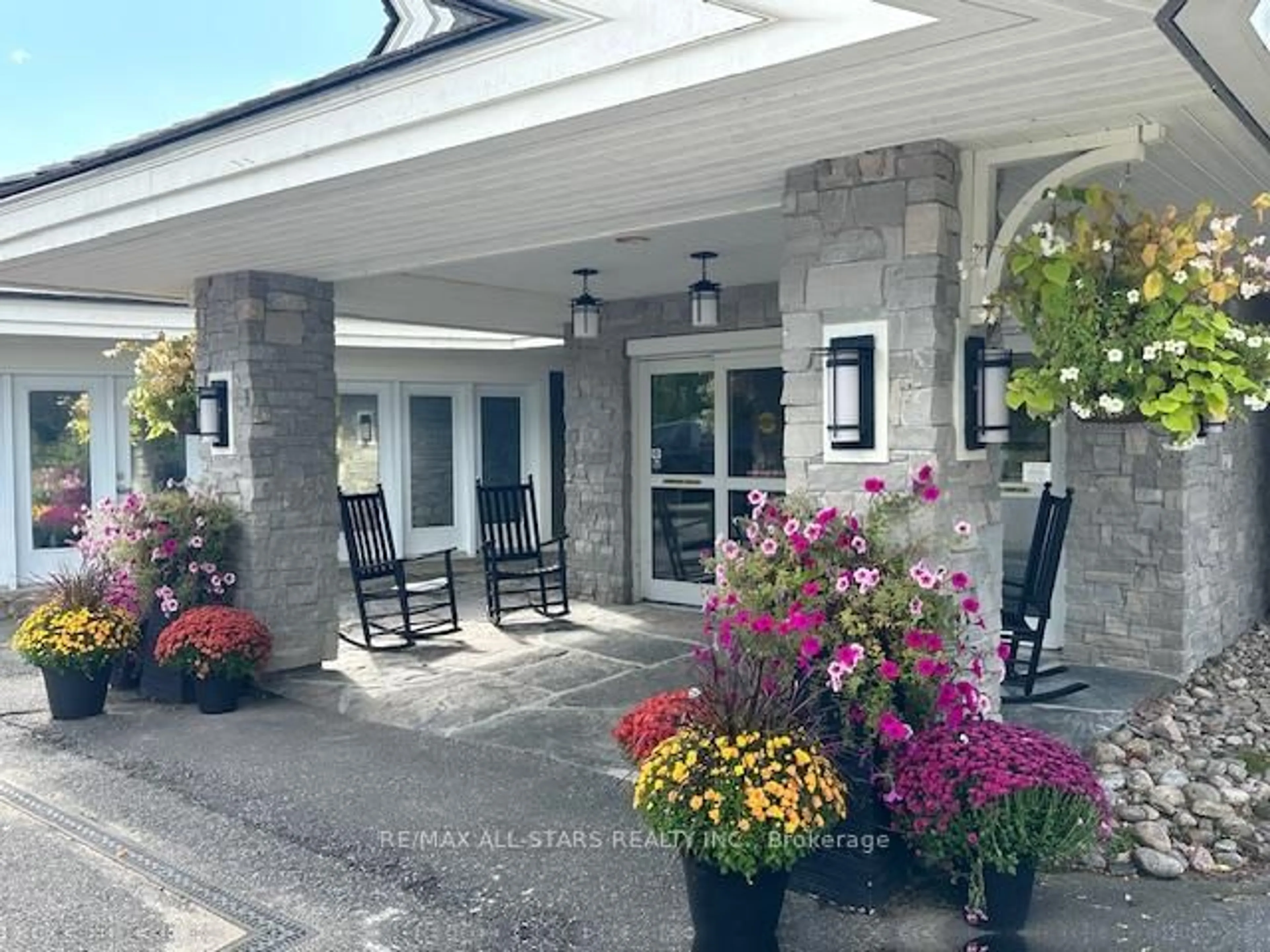 Patio, unknown for 1869 Muskoka Road 118 #31, Muskoka Lakes Ontario P1L 1W8