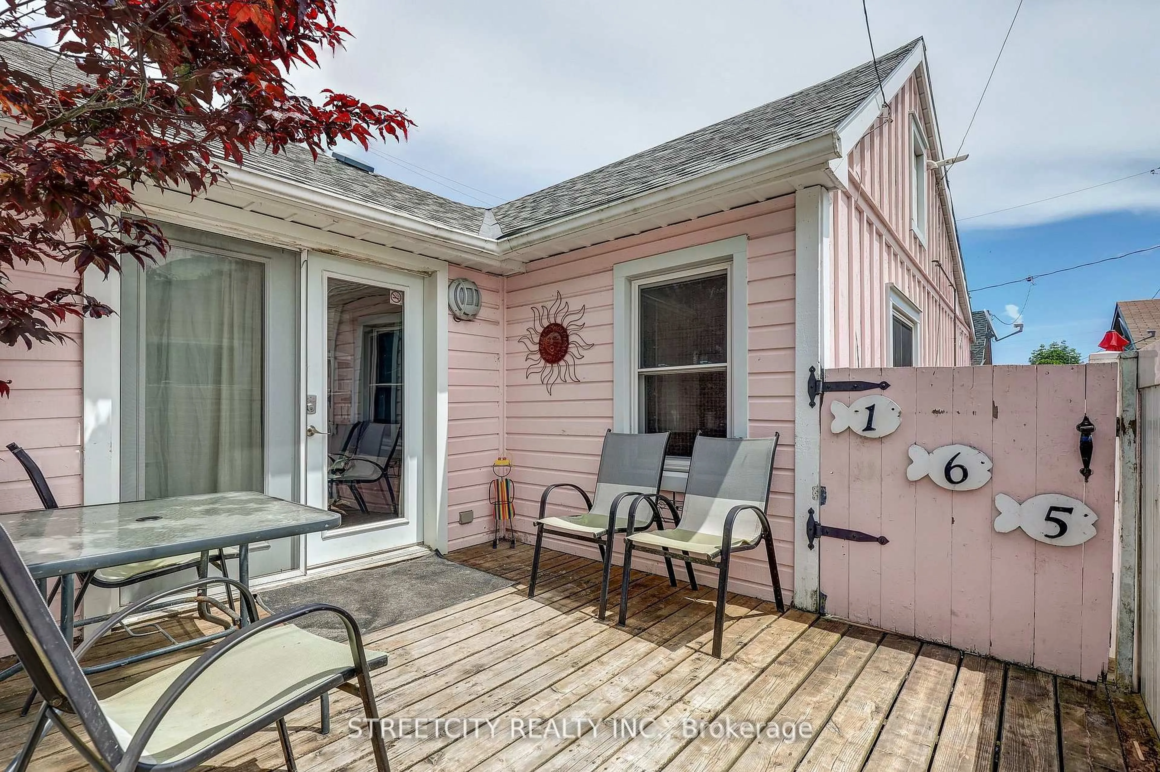 Patio, street for 165 William St, Central Elgin Ontario N5L 1C7