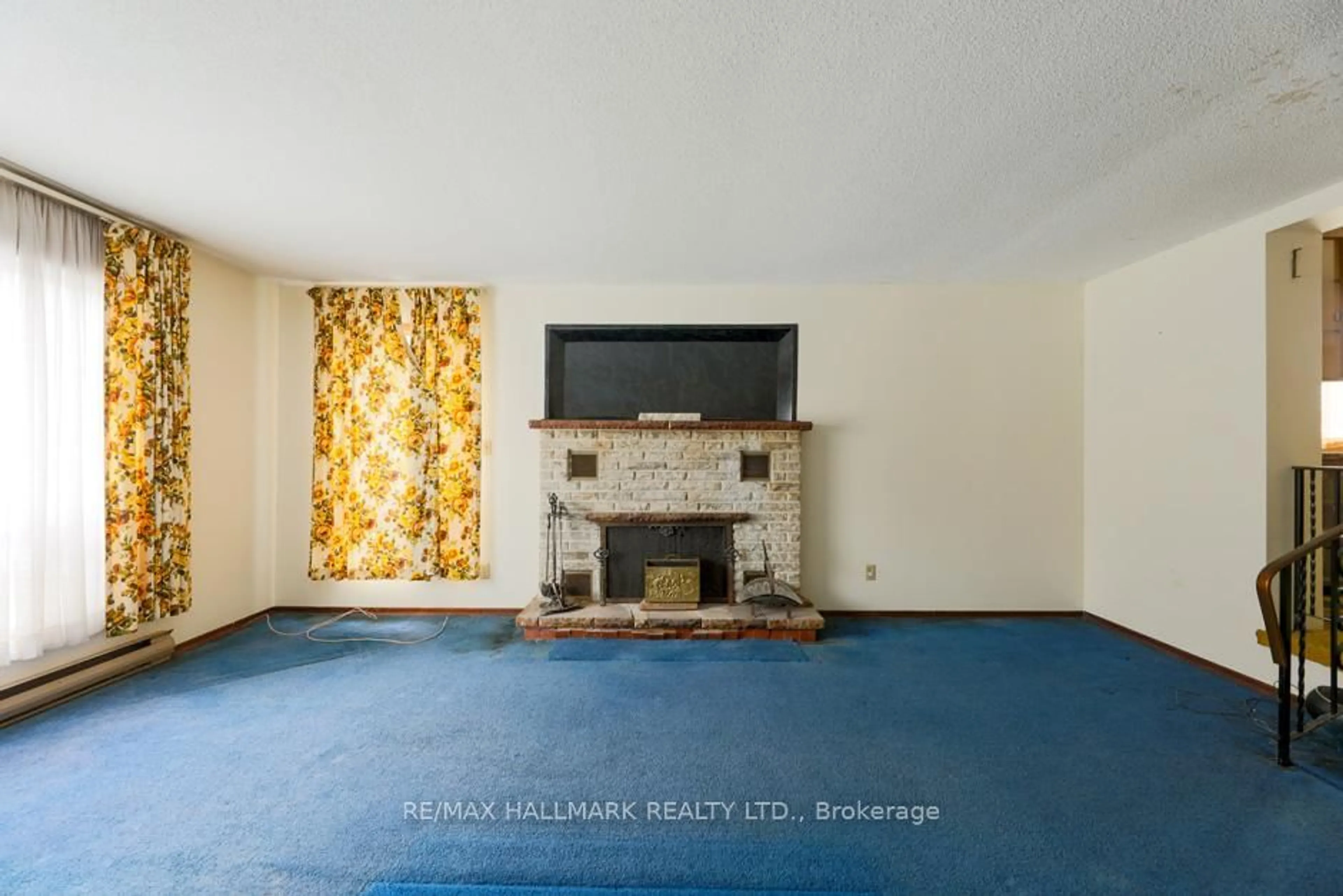 Home theater for 154 County Road 28, Prince Edward County Ontario K8N 4Z7