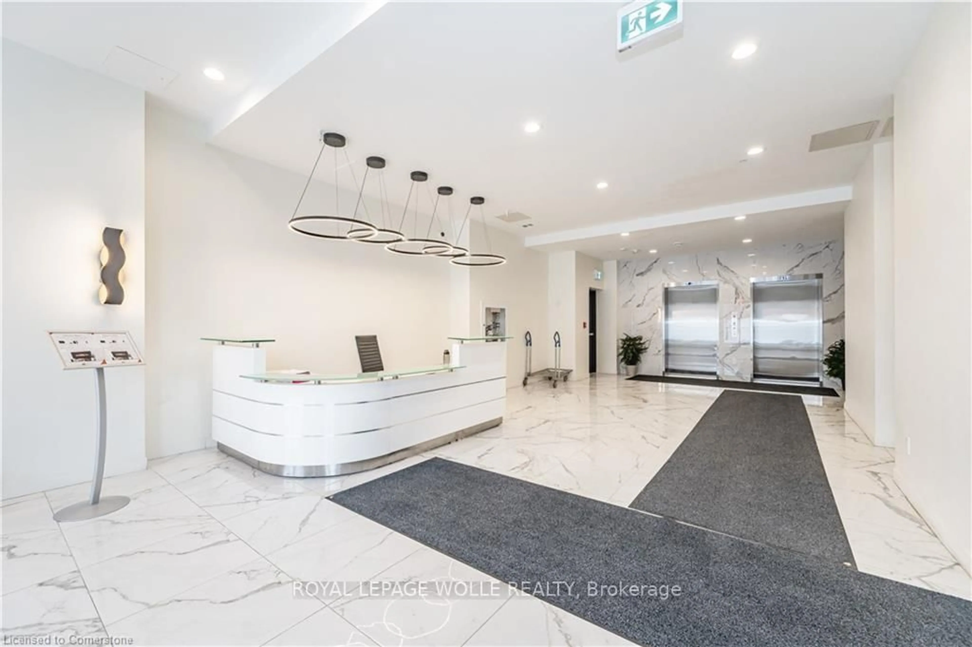 Lobby for 128 King St #1205, Waterloo Ontario N2J 0E9