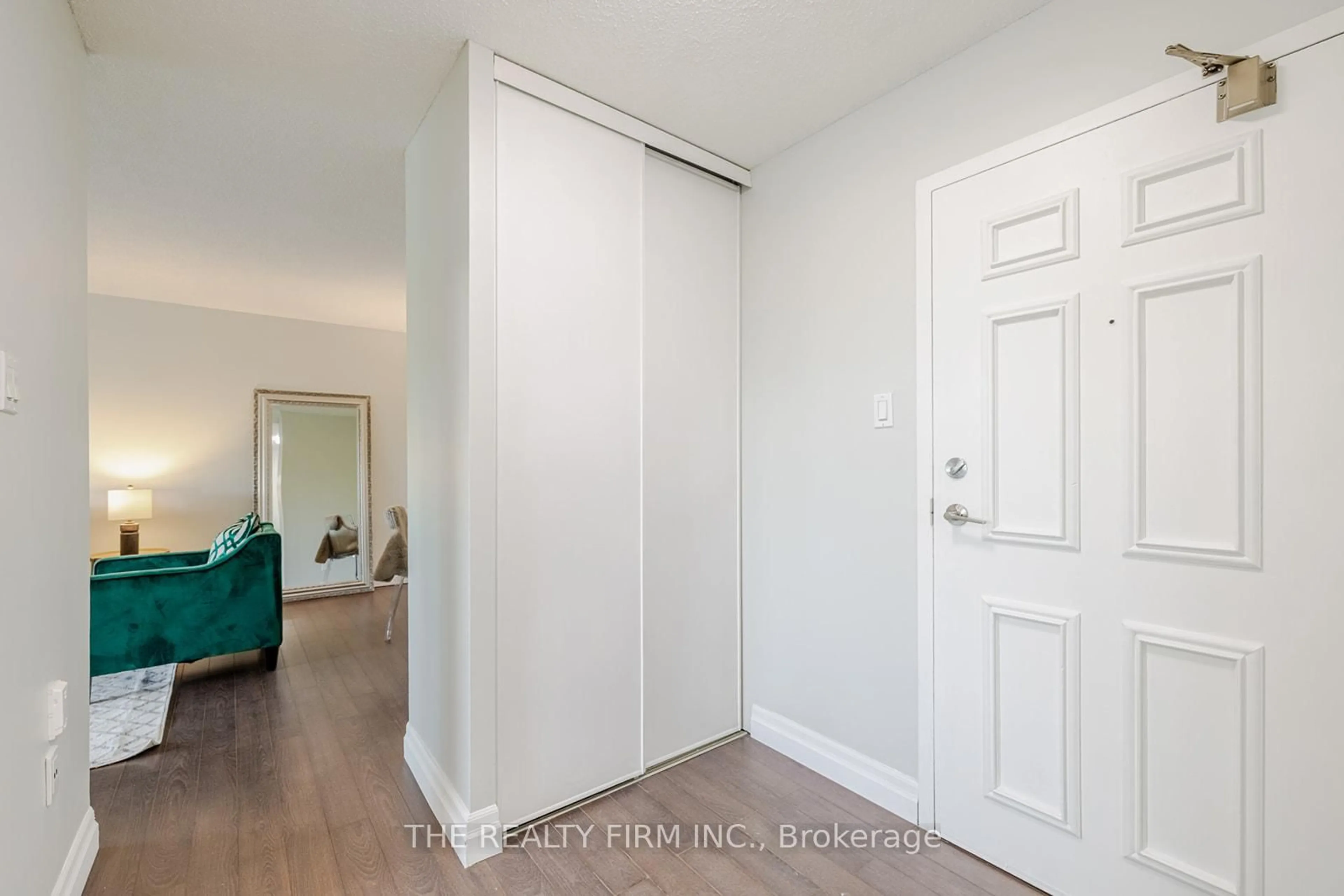 Indoor entryway for 600 Grenfell Dr #301, London North Ontario N5X 2R8
