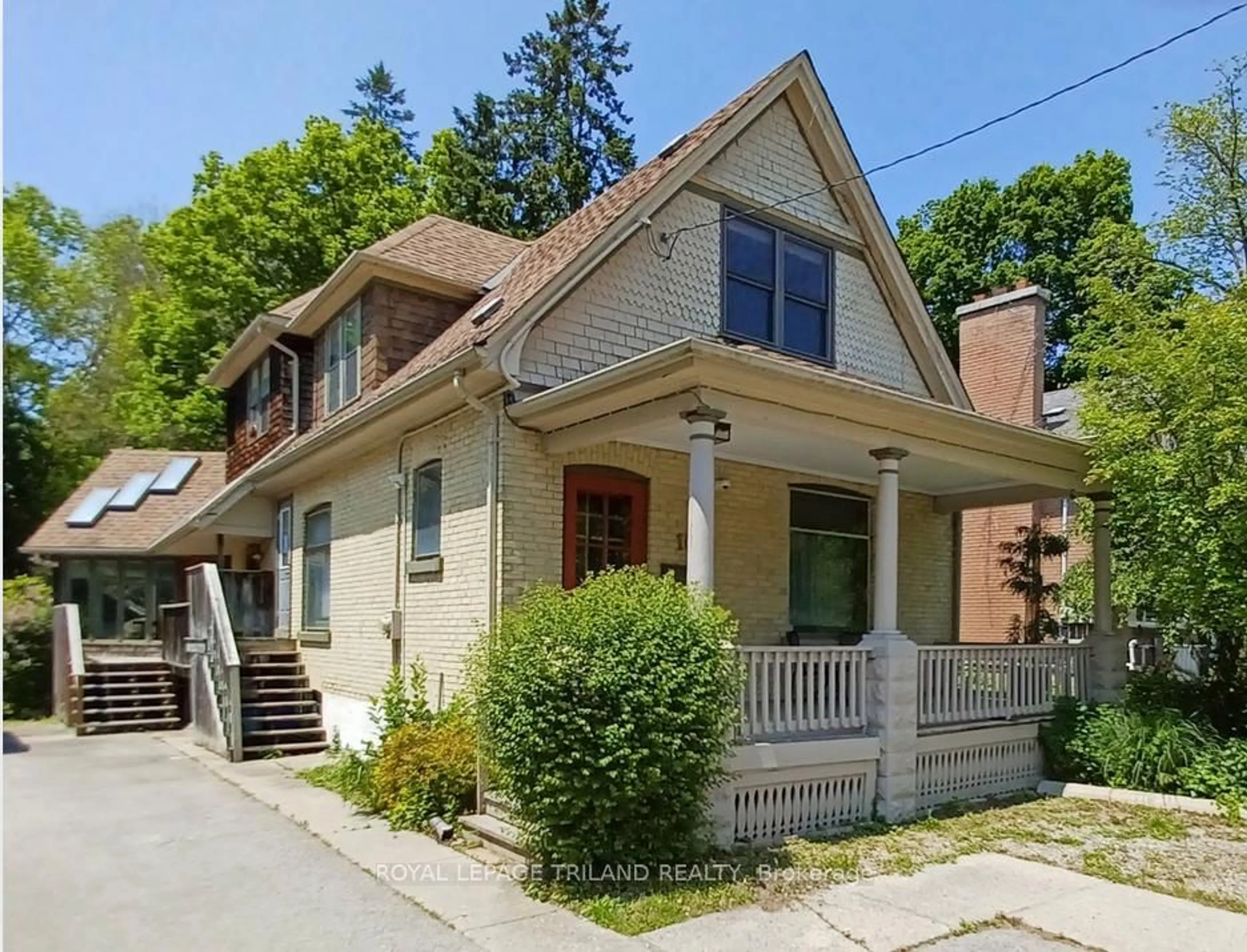 Home with brick exterior material, street for 16 Woodward Ave, London North Ontario N6H 2G7