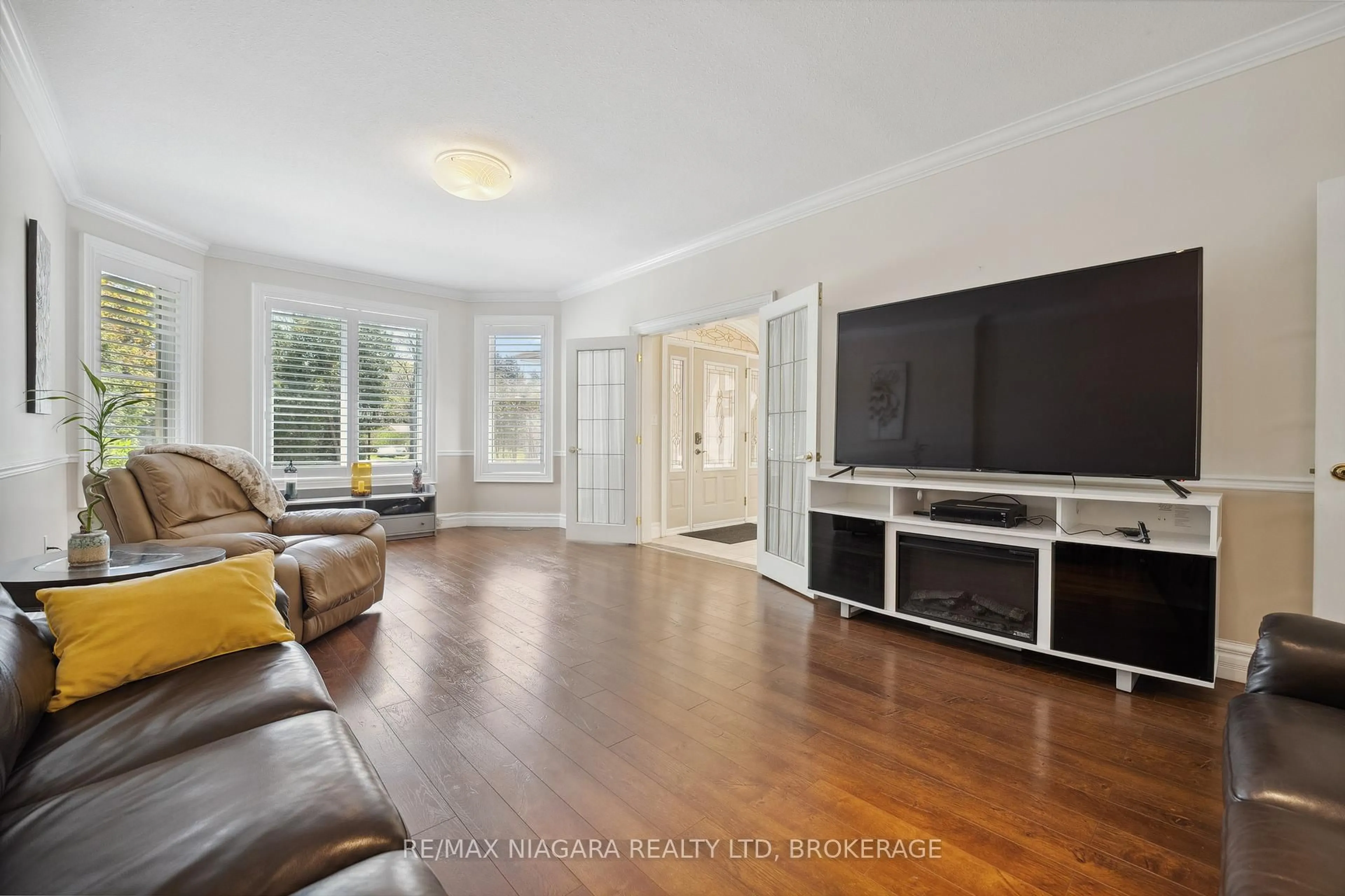 Living room with furniture, unknown for 1673 St. Paul St, St. Catharines Ontario L2R 6P7