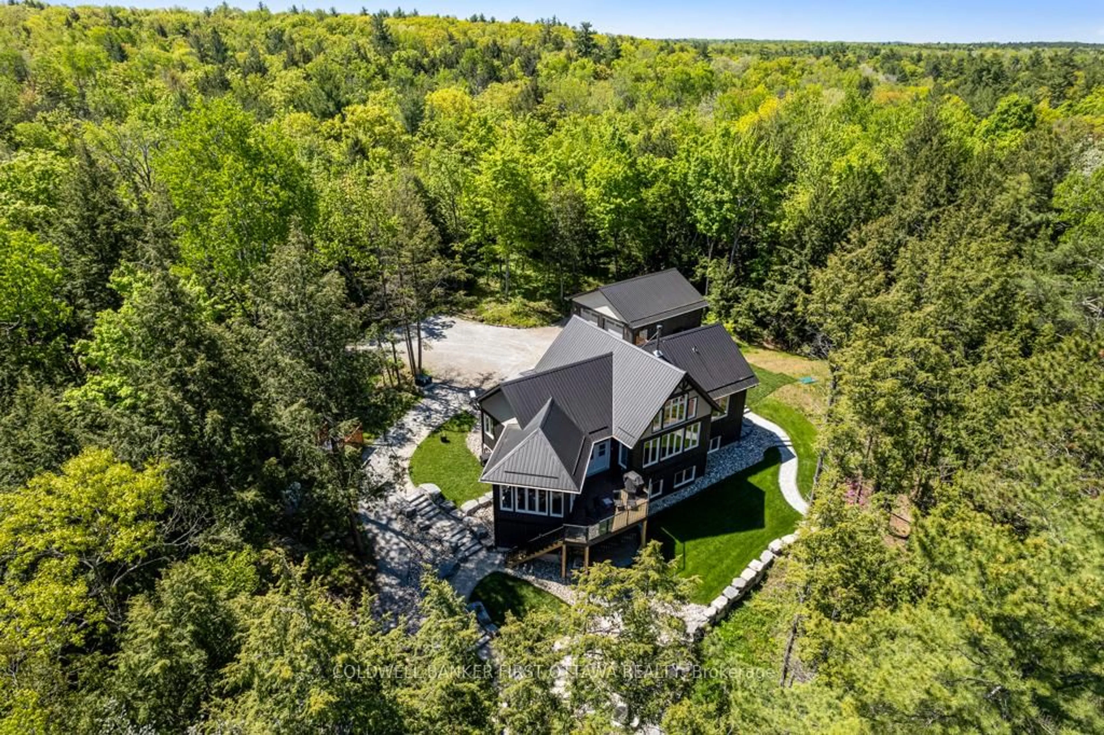A pic from outside/outdoor area/front of a property/back of a property/a pic from drone, unknown for 1081 Nordic Rd, Central Frontenac Ontario K0H 0B6