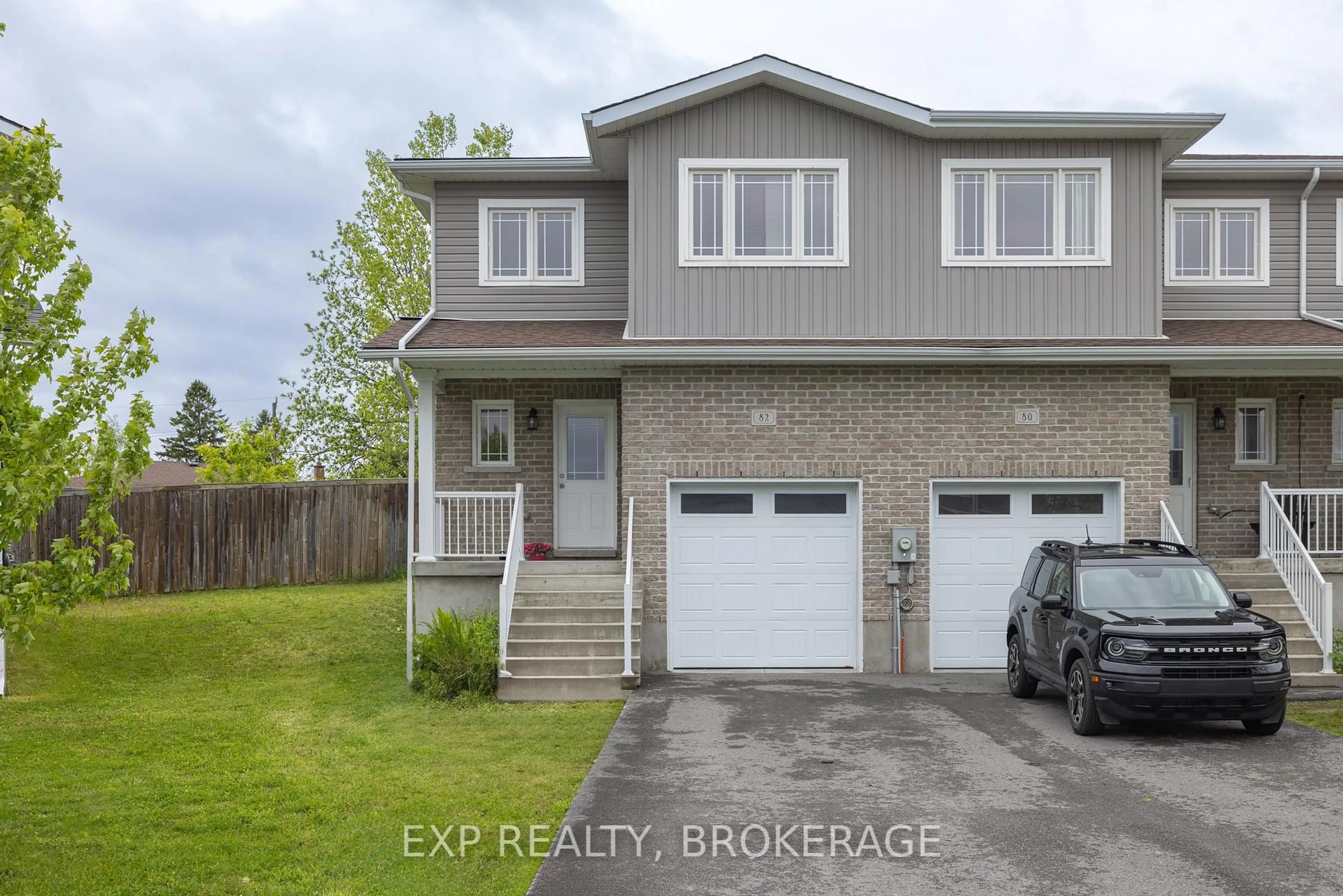 Home with vinyl exterior material, street for 82 Amy Lynn Dr, Loyalist Ontario K7N 1K2