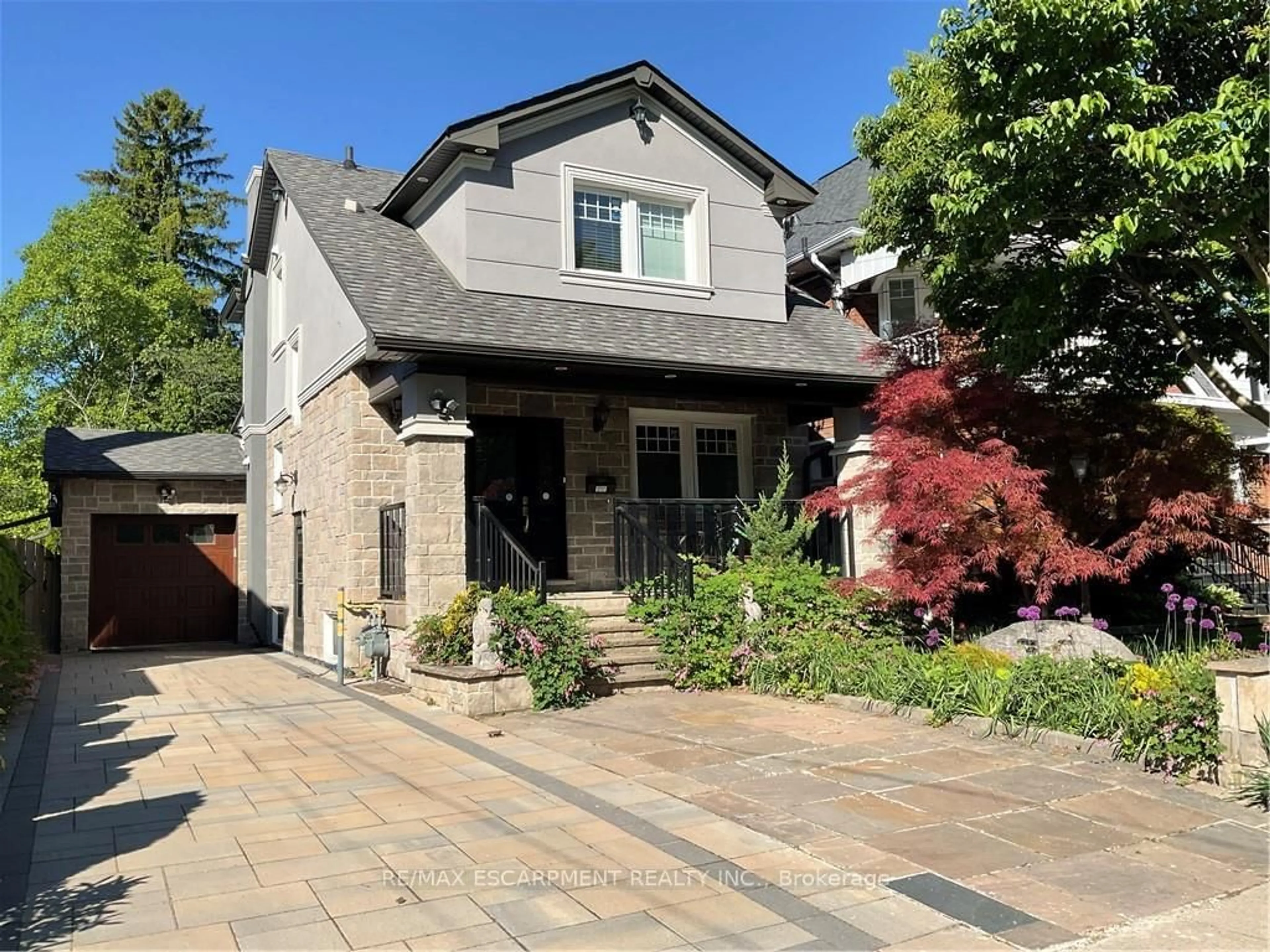 Home with brick exterior material, street for 71 Paisley Ave, Hamilton Ontario L8S 4H1