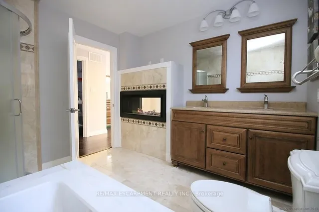 Additional property image - 71 Paisley Ave