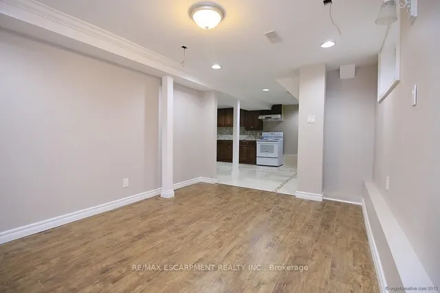 Additional property image - 71 Paisley Ave