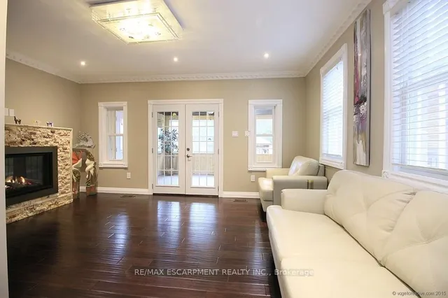Additional property image - 71 Paisley Ave