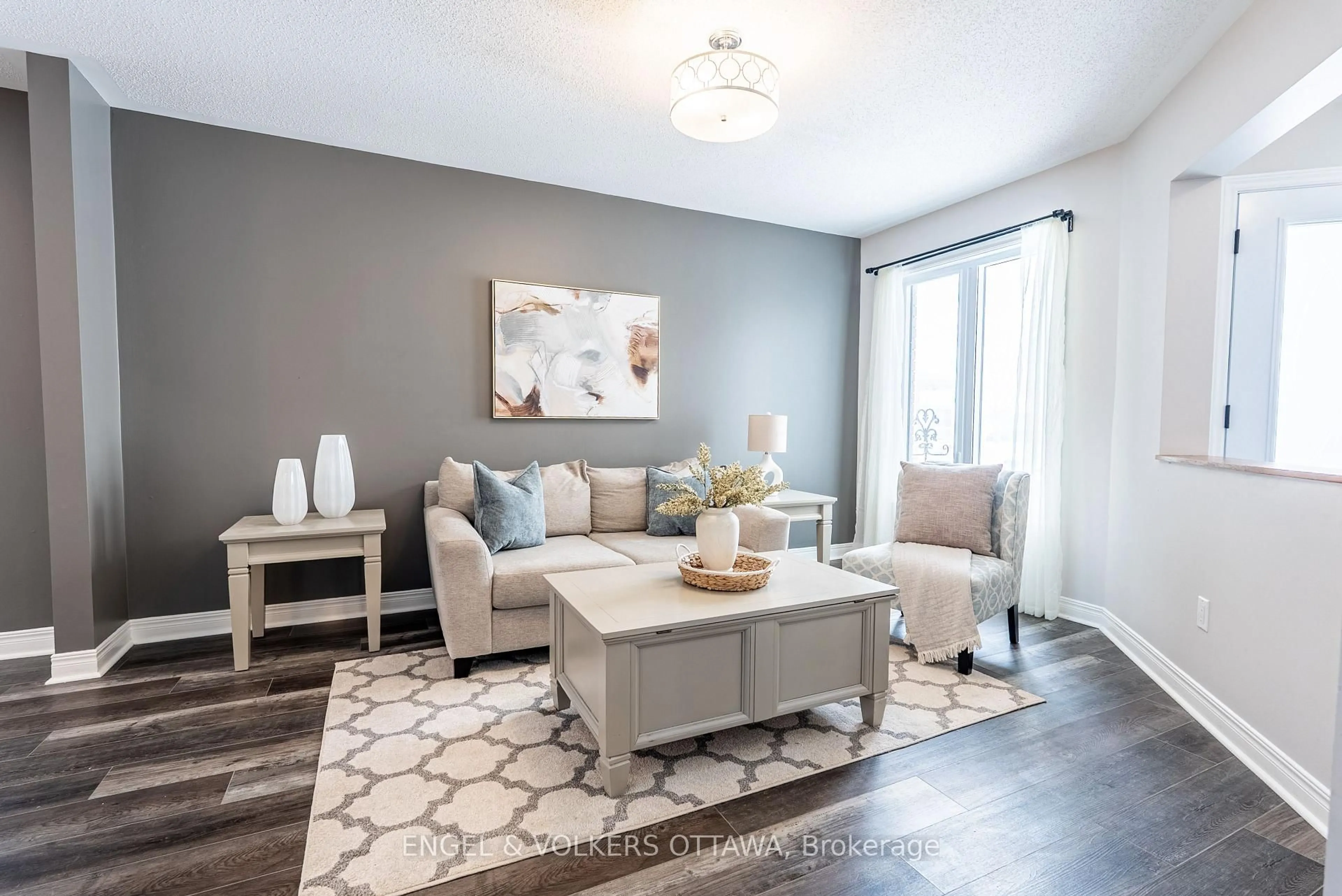 Living room with furniture, unknown for 18 Avonhurst Ave, Ottawa Ontario K2J 4K9