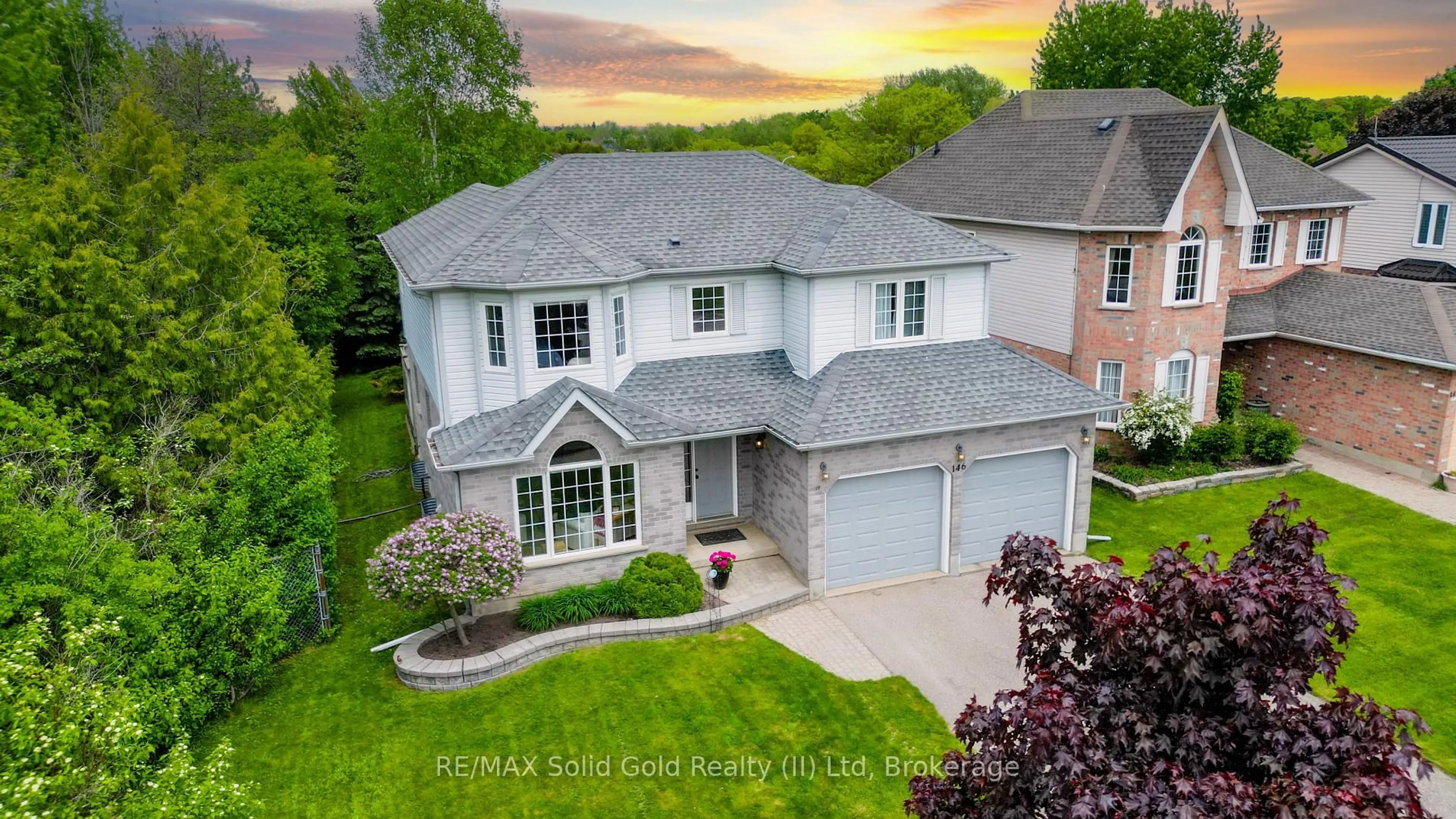 A pic from outside/outdoor area/front of a property/back of a property/a pic from drone, street for 146 Westforest Tr, Kitchener Ontario N2N 3B2