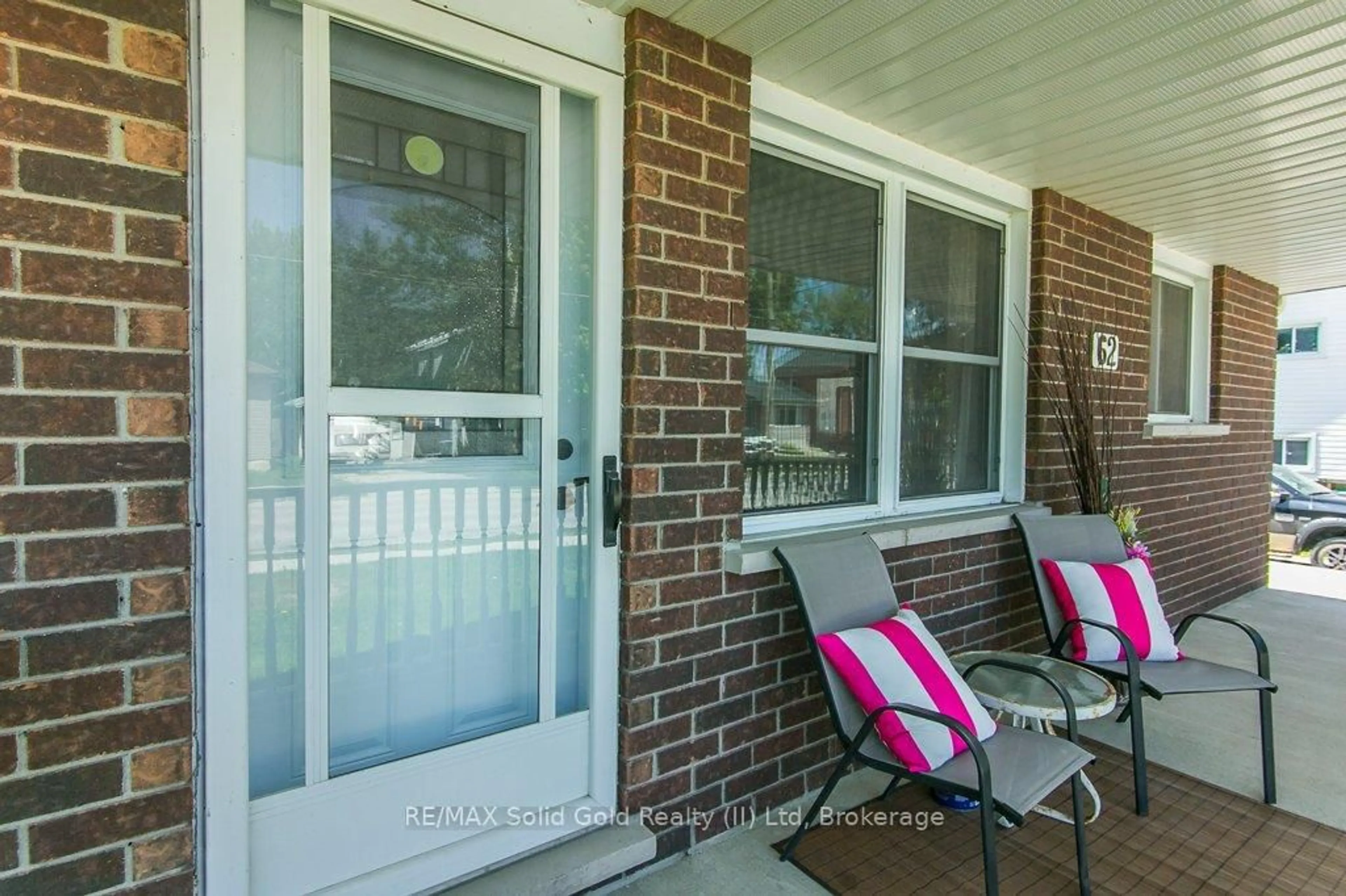 Patio, street for 62 Queen St, Huron East Ontario N0G 1H0