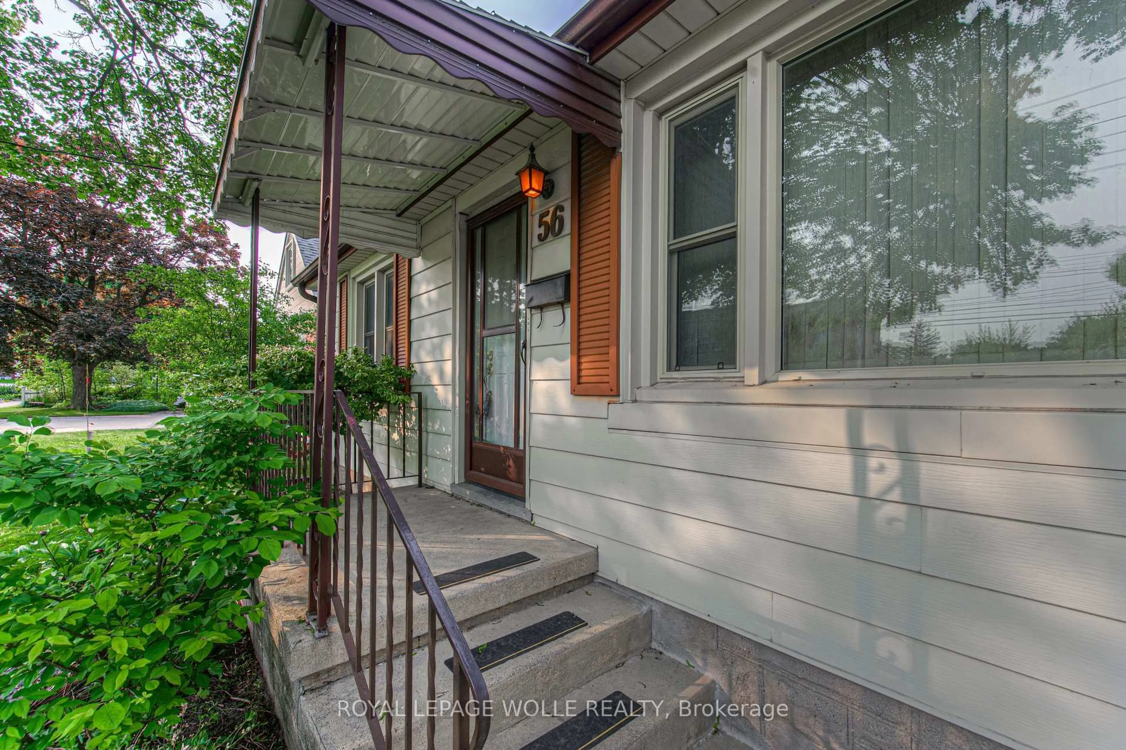 Unknown for 56 Roslin Ave, Waterloo Ontario N2L 2G8