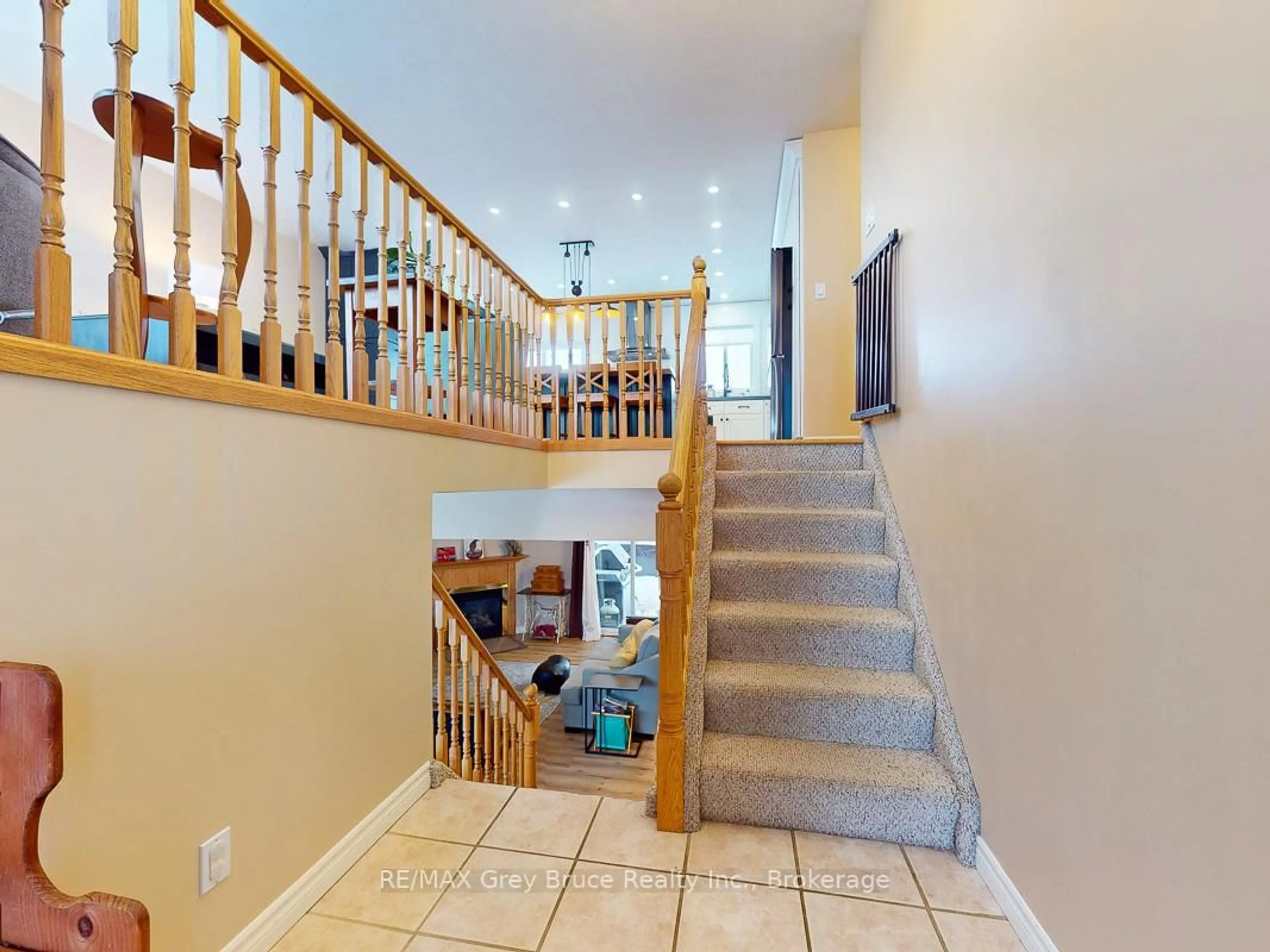 Unknown for 2551 8th Ave, Owen Sound Ontario N4K 6V2