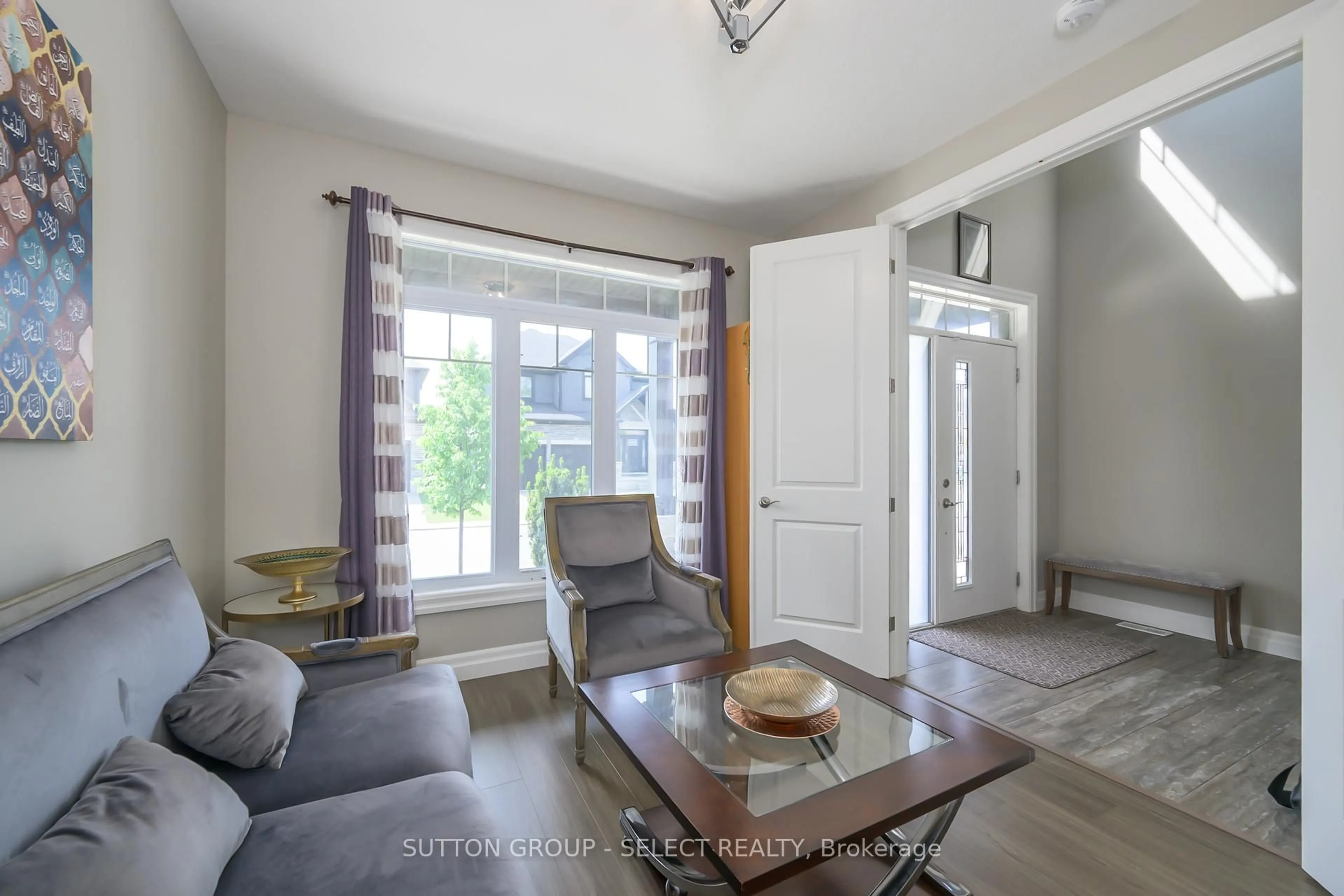 Living room with furniture, unknown for 1061 Eagletrace Dr #33, London North Ontario N6G 0T3